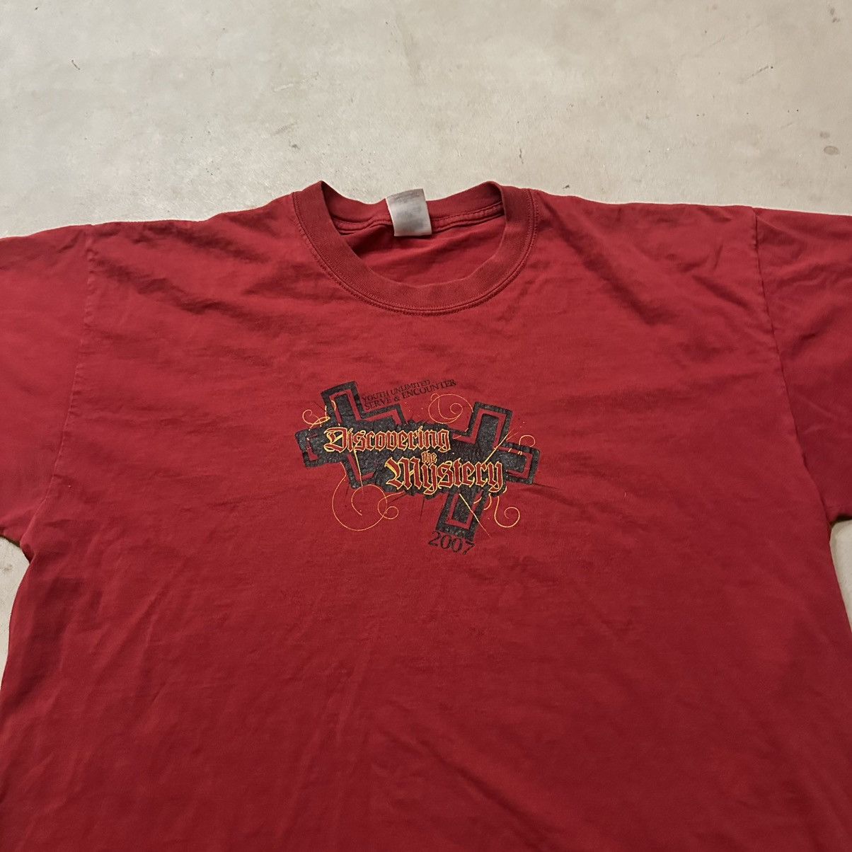 Gildan Vintage 2007 Discovering the Mystery Graphic Shirt Size XL Size US XL / EU 56 / 4 - 3 Thumbnail