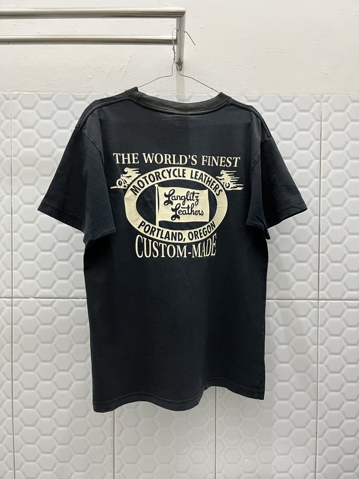 Vintage Vintage Langlitz Leather Faded Tee Size US S / EU 44-46 / 1 - 1 Thumbnail