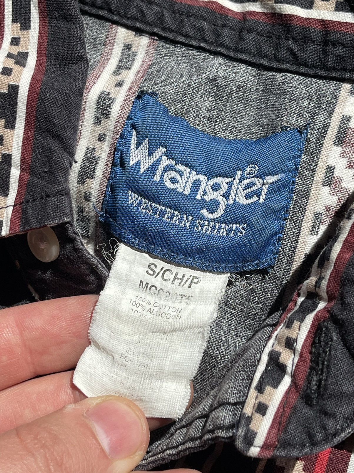 Cowboy Equipment × Vintage × Wrangler Wrangler Western Shirt Vintage azteck striped cowboy shirt Size US S / EU 44-46 / 1 - 10 Thumbnail