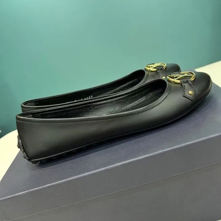 Louis Vuitton Louis Vuitton Classic Black Leather Loafers 0079 Size US 6 / IT 36 - 1 Thumbnail