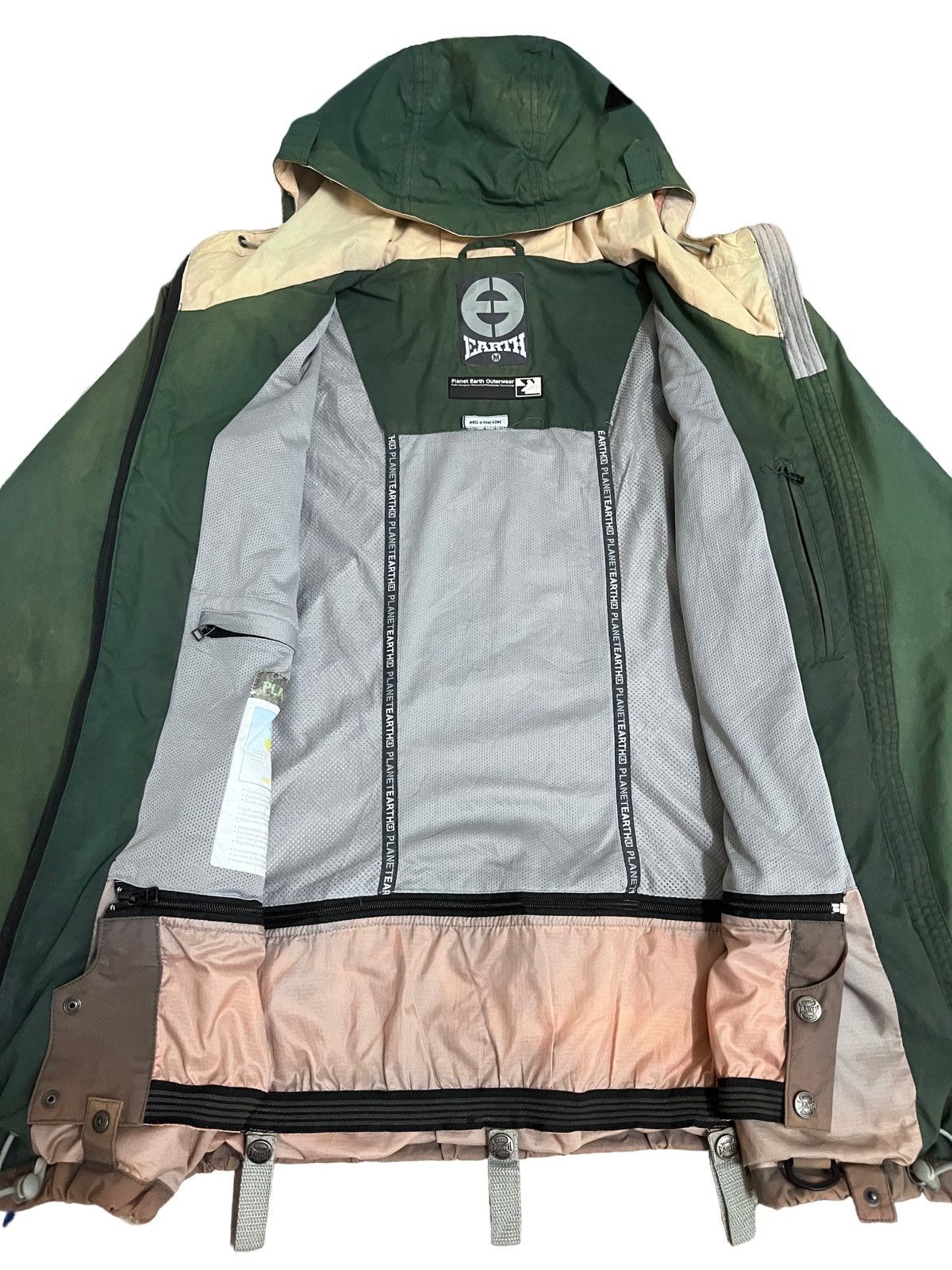 Free Planet × Vintage Vintage Planet Earth Rider Waterproof/Breathable Outwear Size US M / EU 48-50 / 2 - 2 Thumbnail