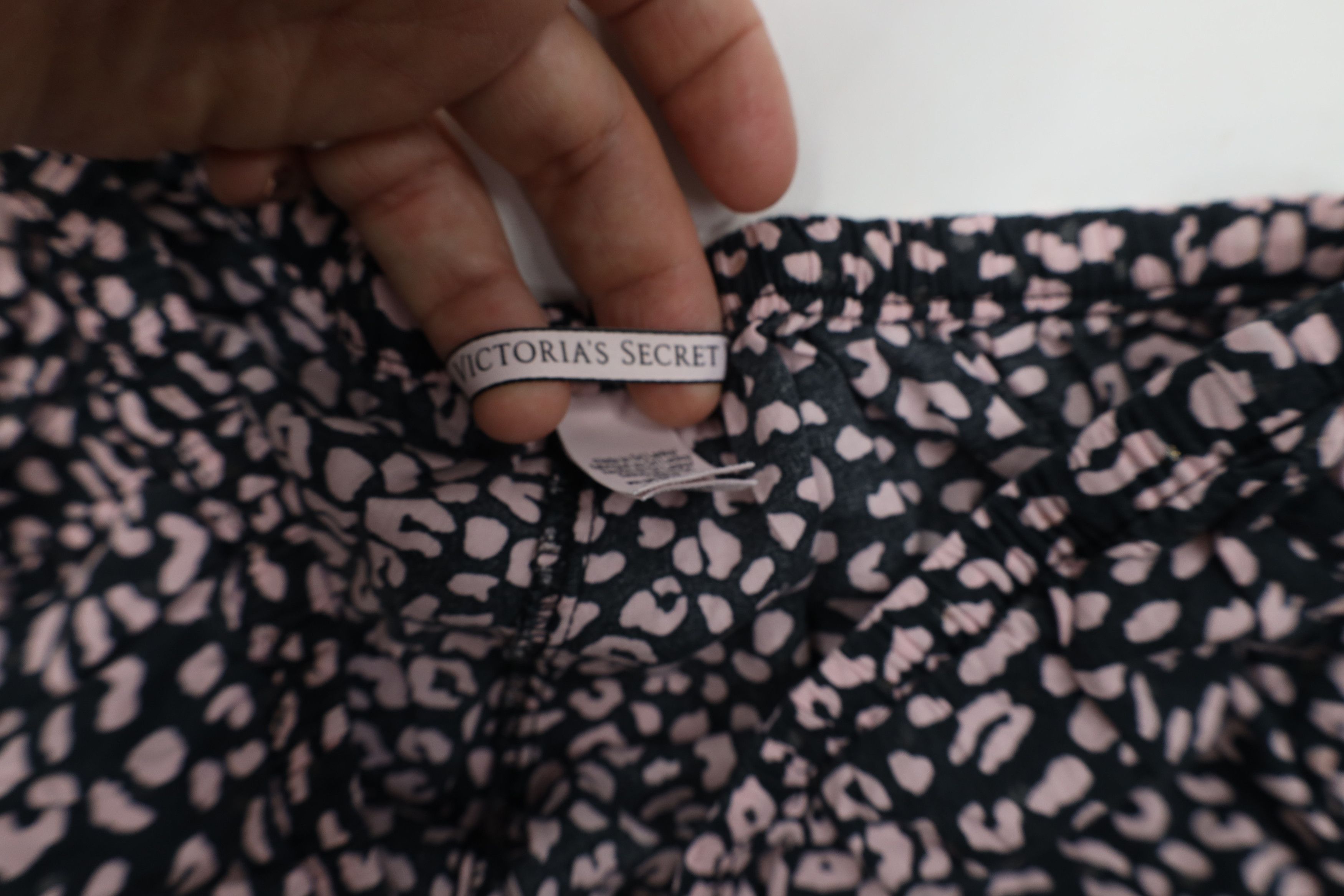 Vintage Victorias Secret Leopard Lace Trim Wide Leg Pajama Pants Size 28" / US 6 / IT 42 - 7 Thumbnail