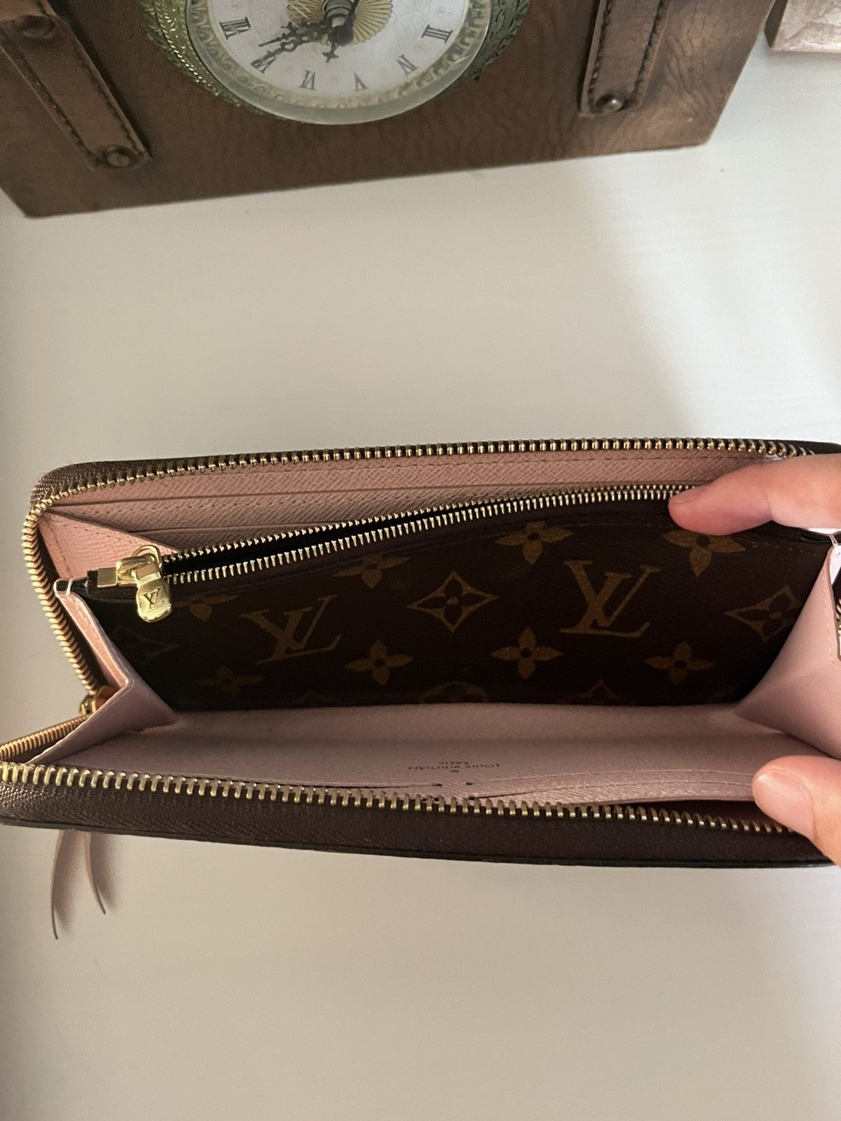 Louis Vuitton Louis Vuitton Monogram Clémence Wallet Size ONE SIZE - 7 Thumbnail