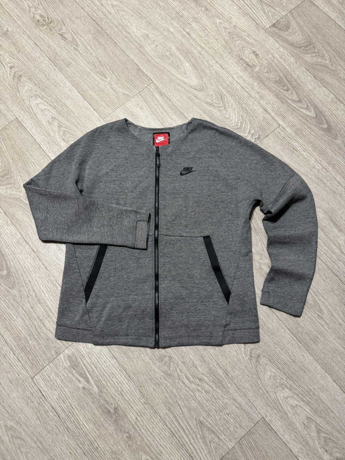 Nike 🔷Women’s Nike Tech Fleece Bomber Jacket🔷 Size M / US 6-8 / IT 42-44 - 1 Thumbnail