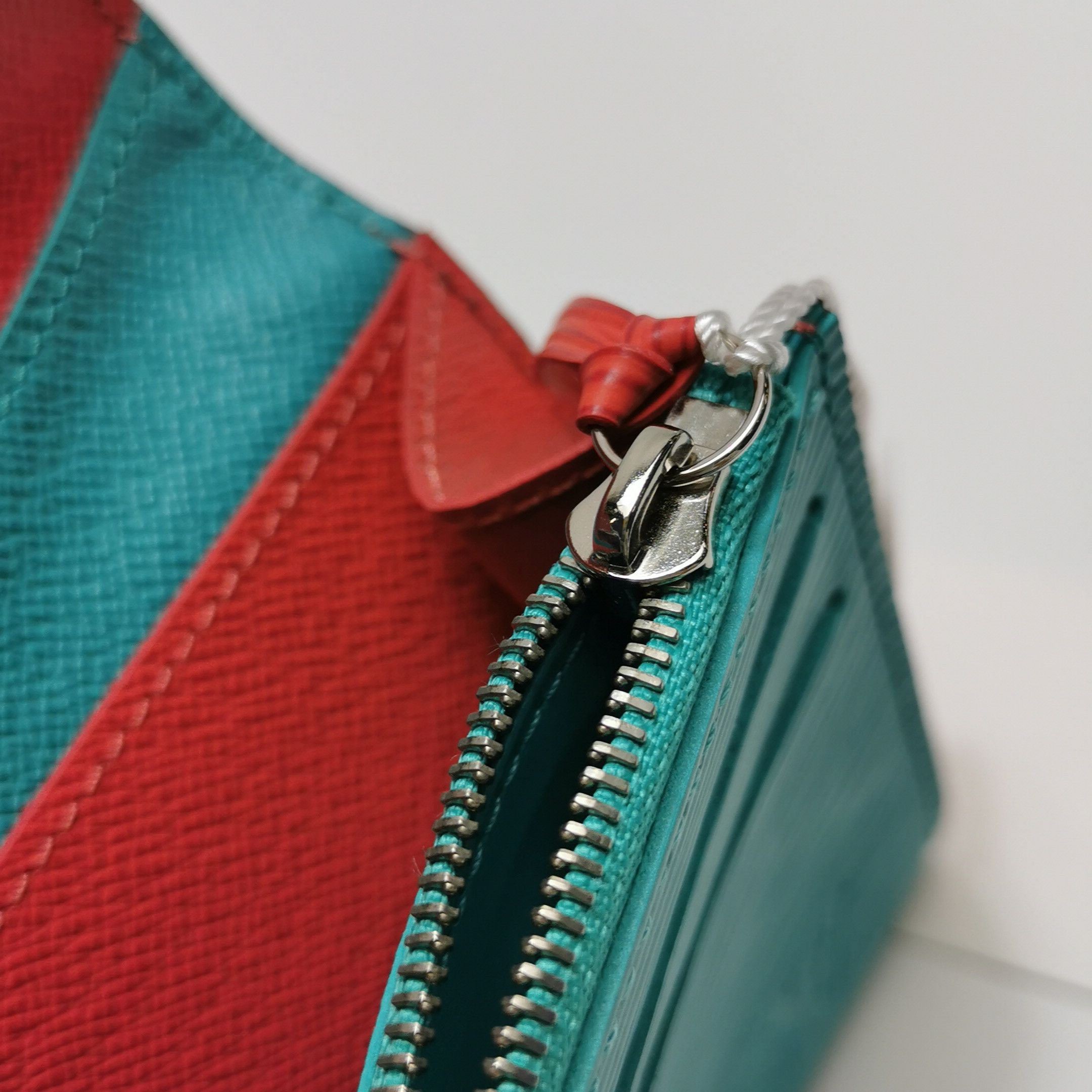 Louis Vuitton Louis Vuitton (LV) Emilie leather ripple color matching sna Size ONE SIZE - 6 Thumbnail
