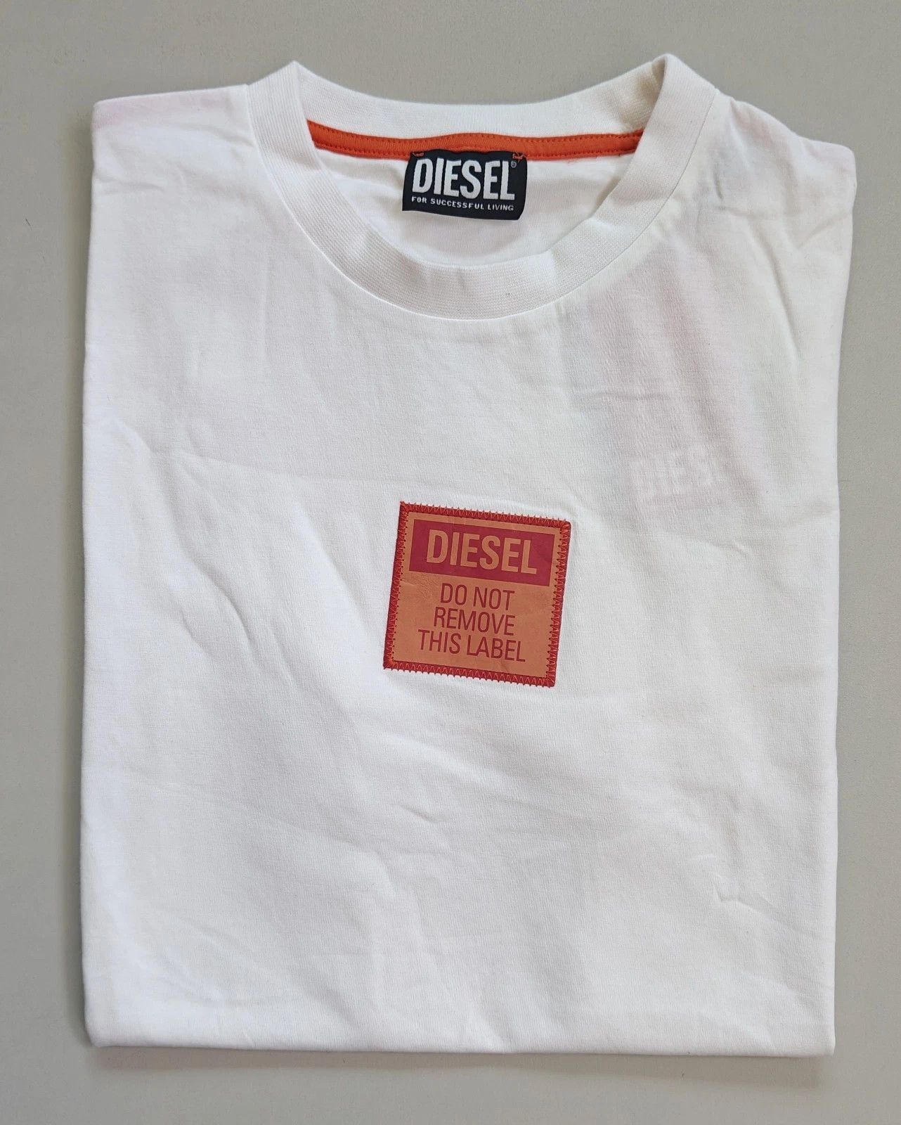 Diesel DIESEL White T-Shirt With Logo Patch T 4150 Size US M / EU 48-50 / 2 - 1 Thumbnail