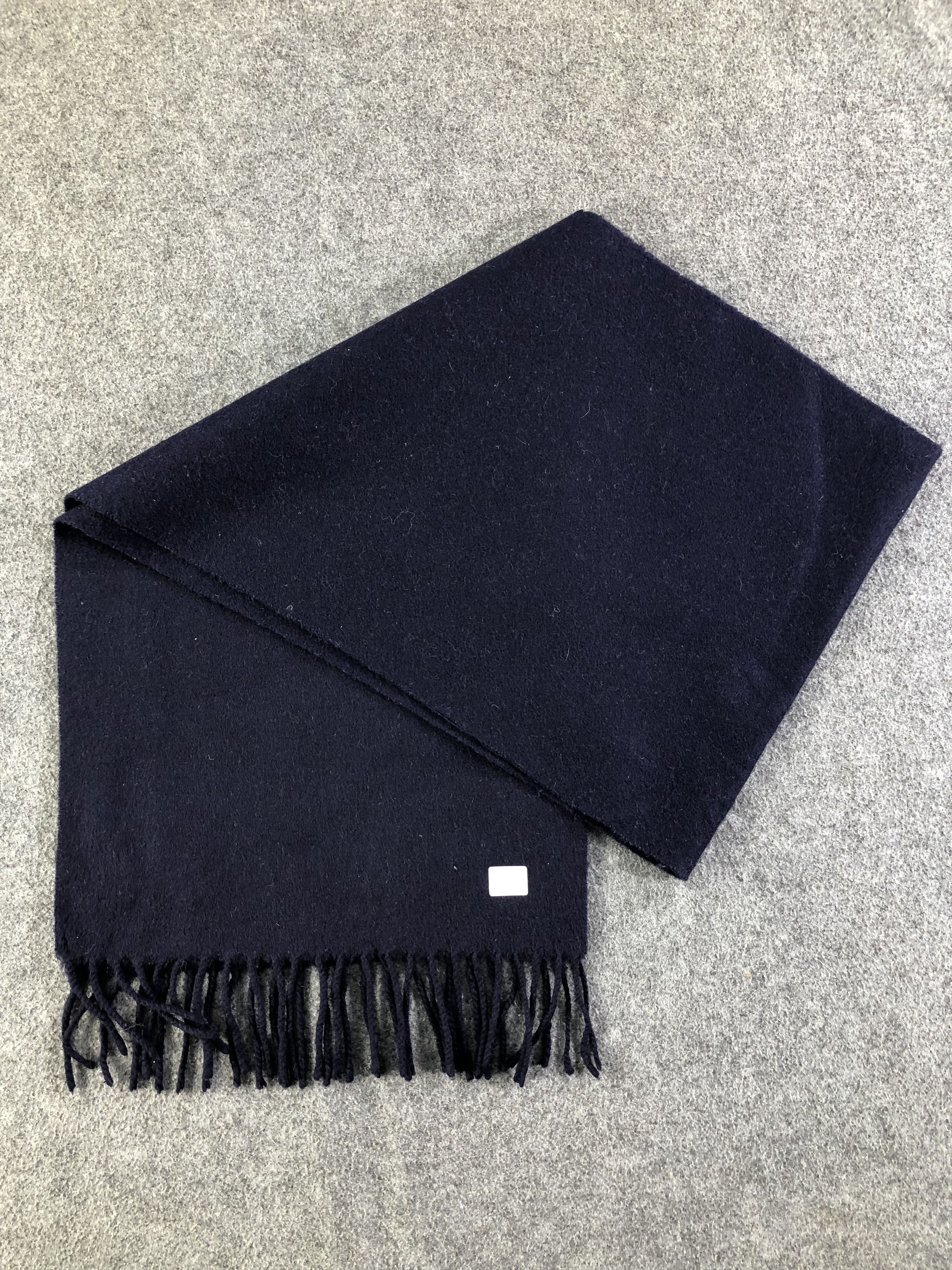 Begg x Co Begg Of Ayr Scarf / Muffler / Neckwear Size ONE SIZE - 6 Thumbnail