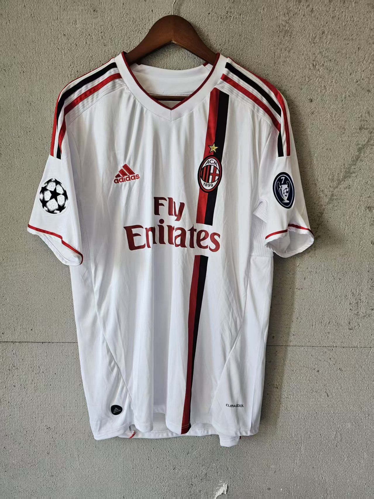 Other 2011 AC Milan #11 Ibrahimović Jersey Away Size US L / EU 52-54 / 3 - 2 Thumbnail