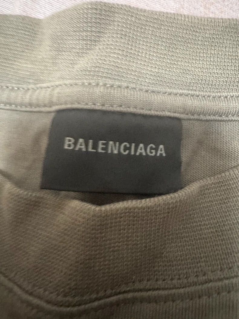 Balenciaga Balenciaga Logo monogrammed crewneck pullover short sleeve Size US L / EU 52-54 / 3 - 3 Thumbnail