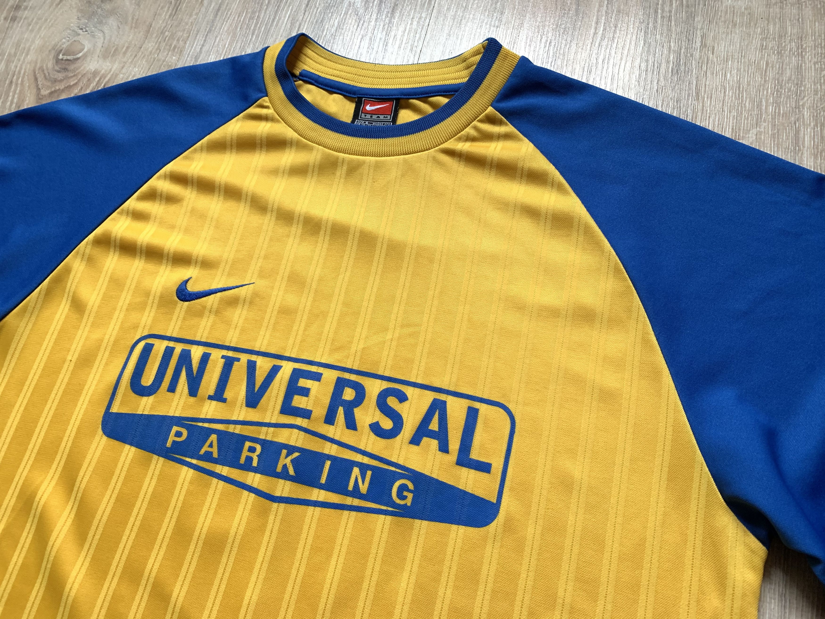 Nike × Vintage Vintage Nike Universal Parking Jersey #8 Khan Size US S / EU 44-46 / 1 - 3 Thumbnail