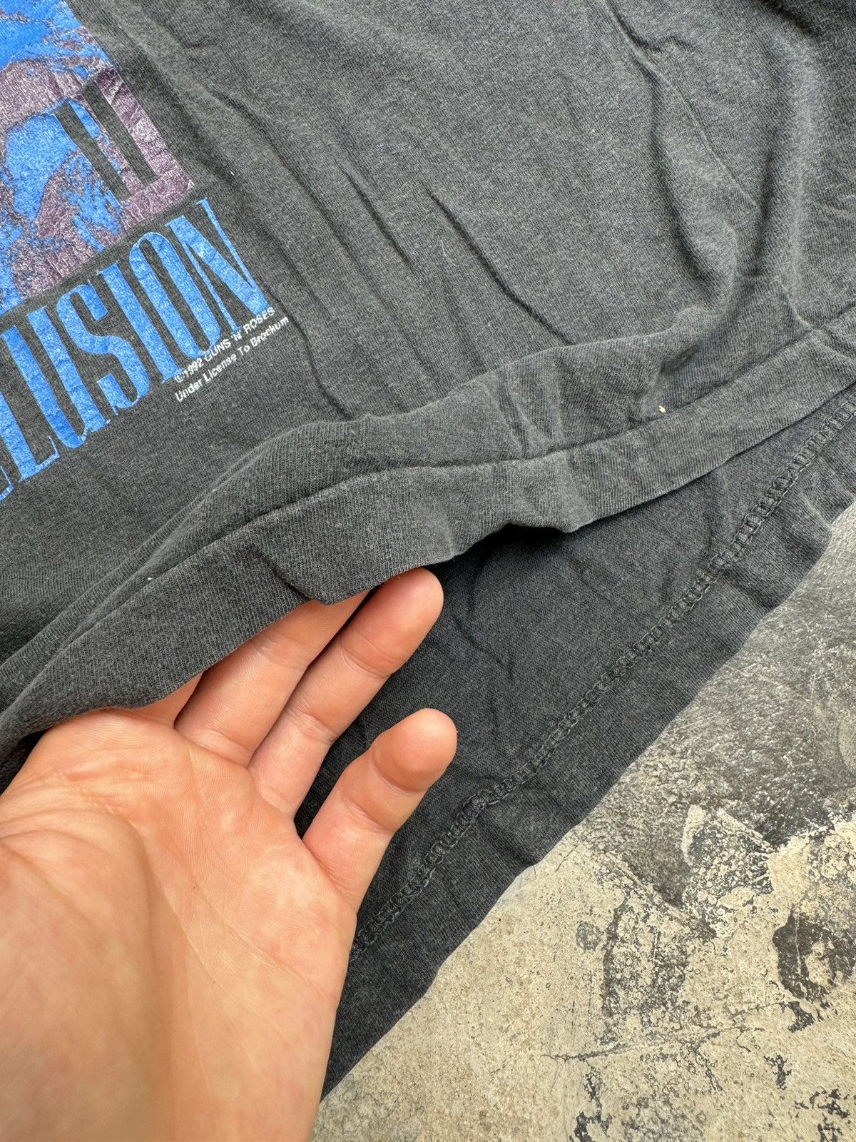 Band Tees × Vintage VINTAGE 90s GUNS N ROSES USE YOUR ILLUSION TOUR BAND TSHIRT Size US L / EU 52-54 / 3 - 8 Thumbnail