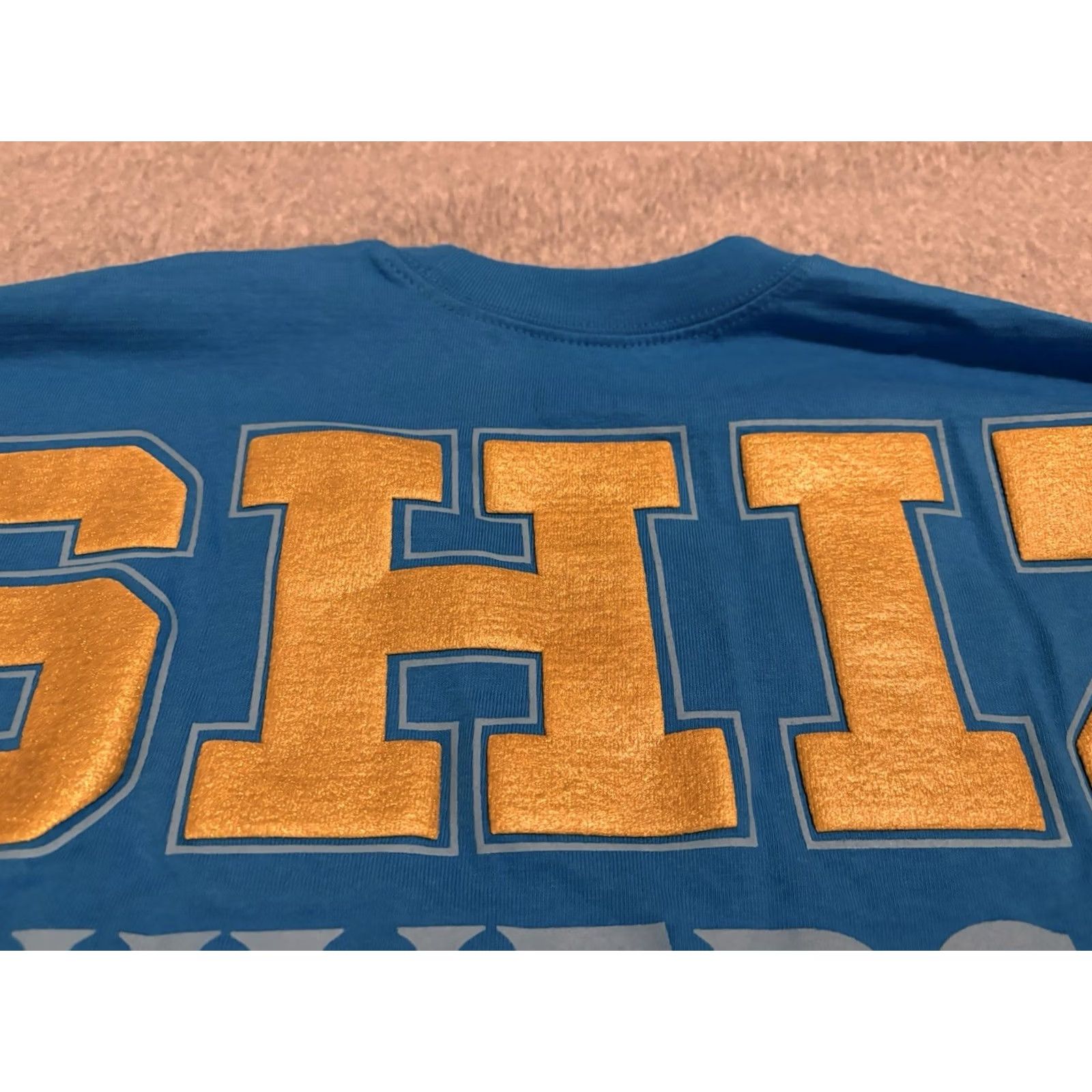 Vintage Wicked Universal Studios Spirit Jersey University Blue Medium NWT Women M Long Sleeve 100% Cotton Shiz University Shirt Brand New Size M / US 6-8 / IT 42-44 - 2 Thumbnail