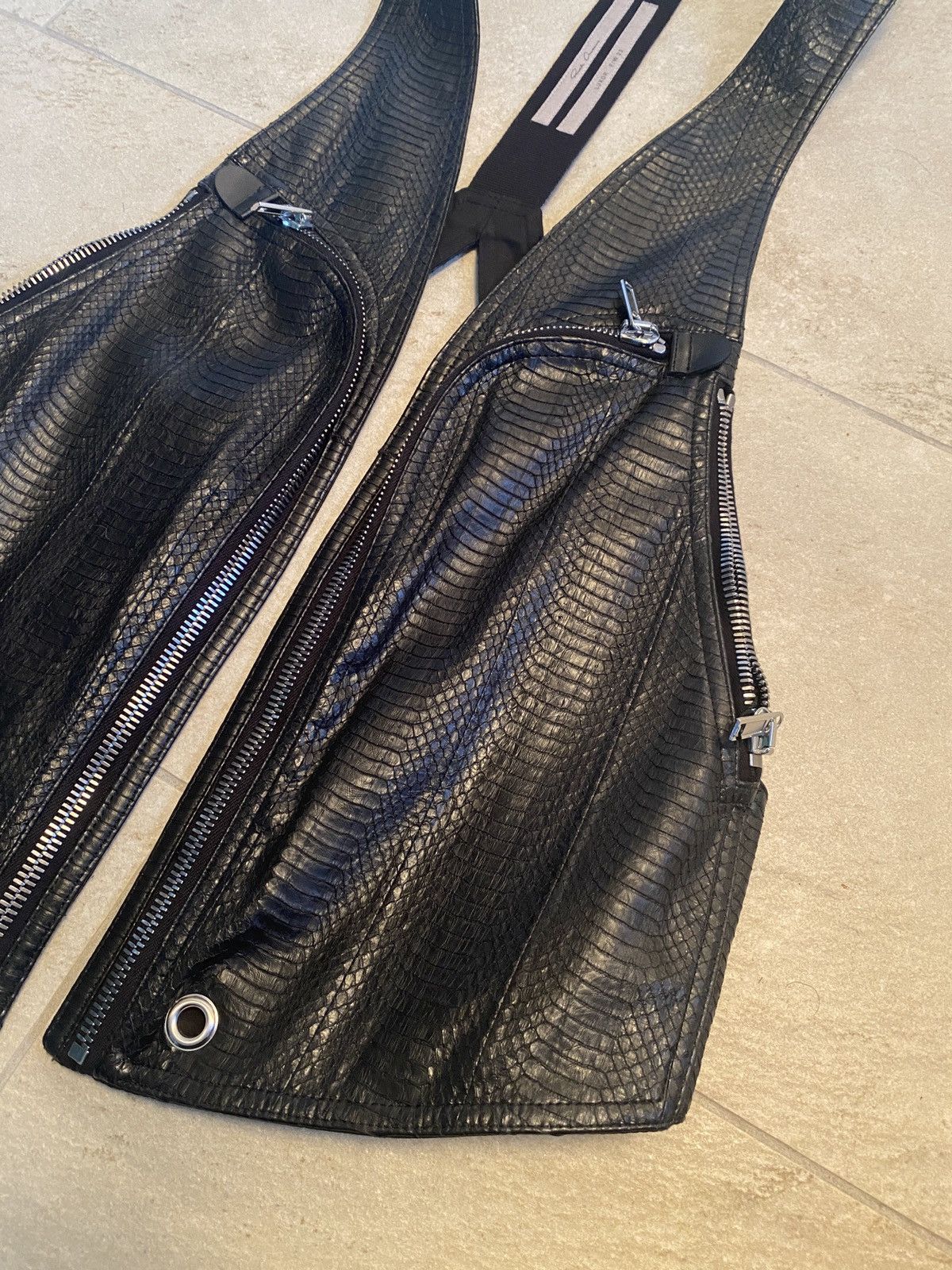 Rick Owens Rick Owens Bauhaus Vest In Python Snakeskin Size US M / EU 48-50 / 2 - 20 Thumbnail
