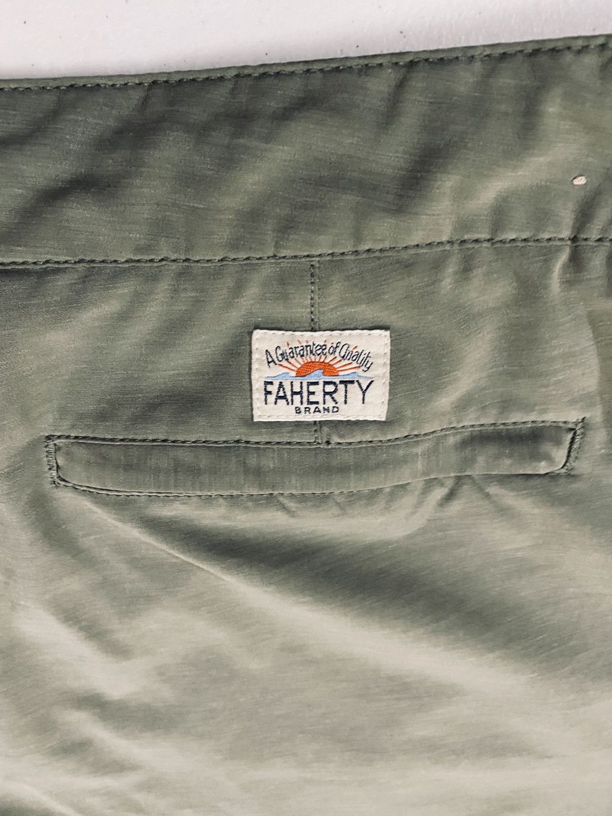 Faherty Faherty All Day Shorts Trail Olive 36 9in Inseam Size US 36 / EU 52 - 3 Thumbnail