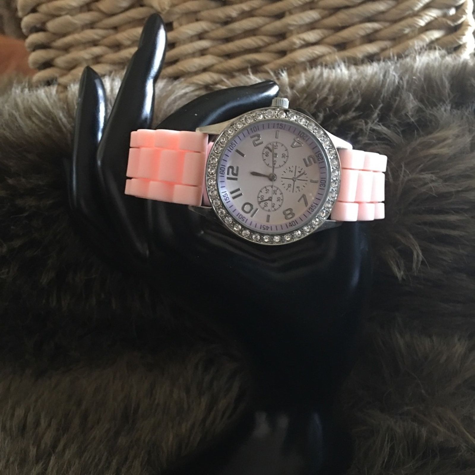 Jewelry Ladies Darice baby pink soft silicone band watch Size ONE SIZE - 2 Thumbnail