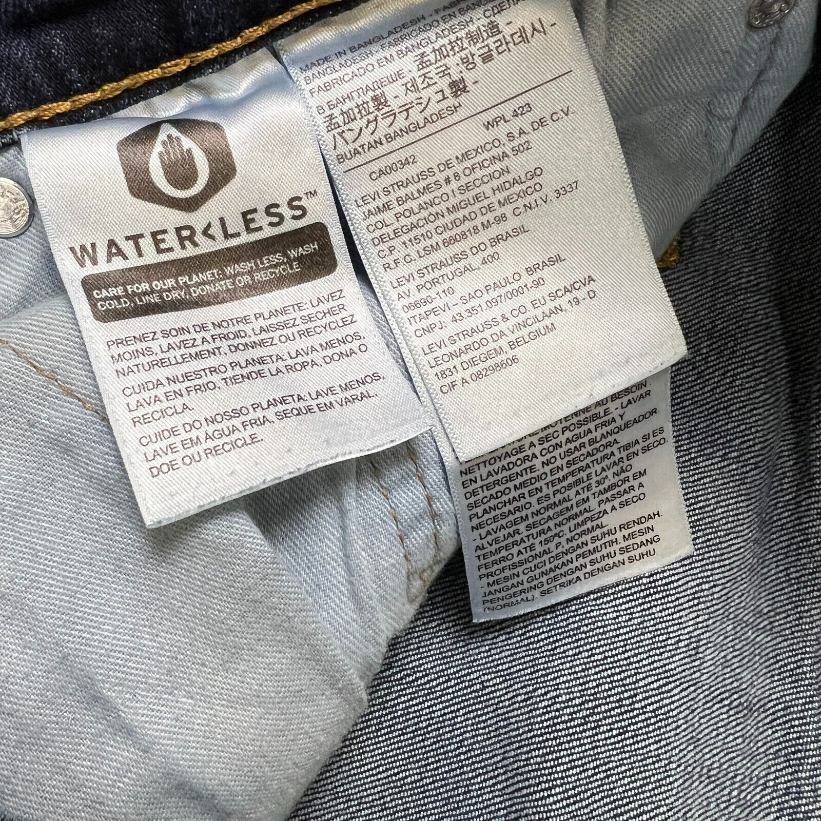 Levi's × Vintage Levi's 541 Jeans 34x32 Athletic Taper American Denim Pants Size US 34 / EU 50 - 11 Thumbnail