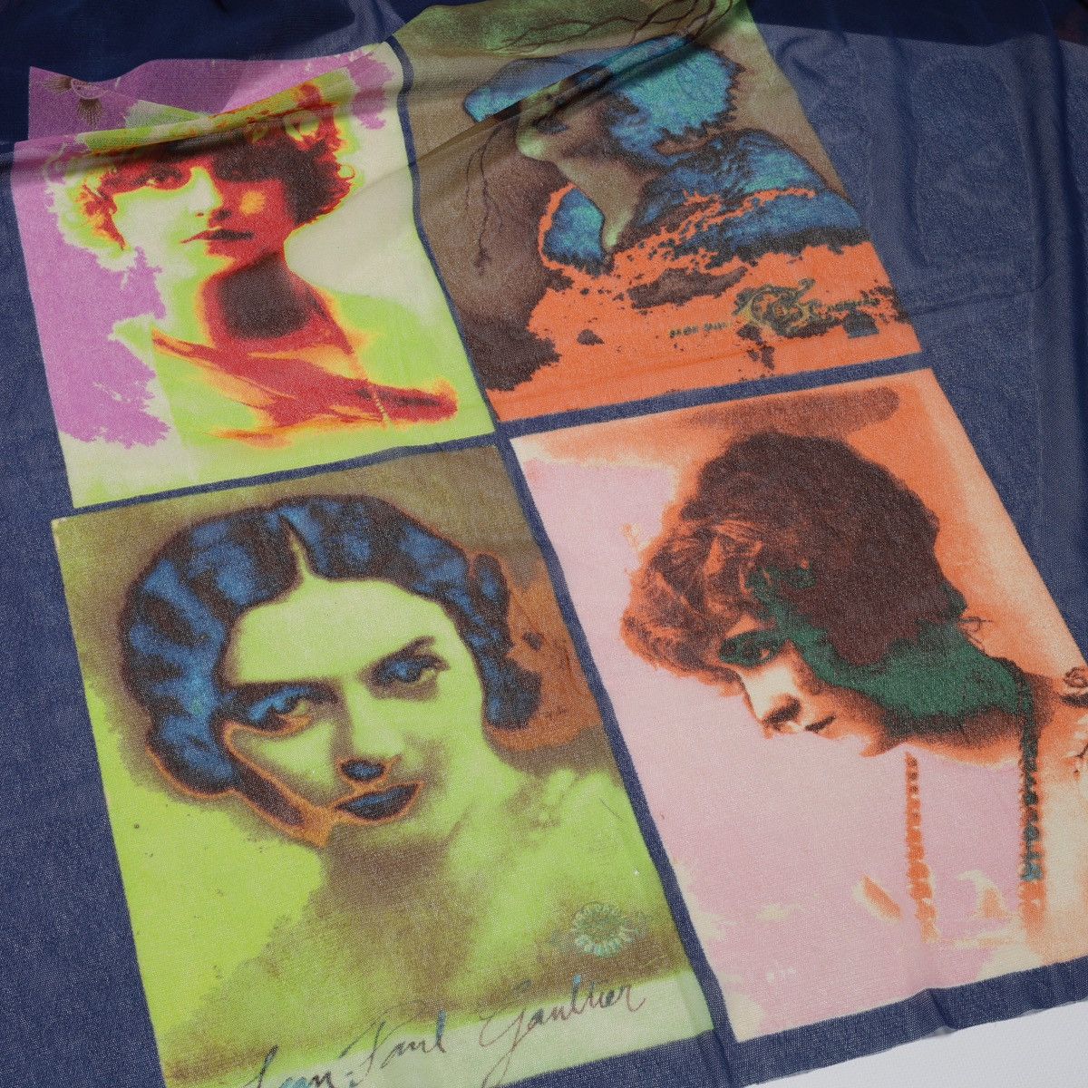 Jean Paul Gaultier Jean Paul Gaultier Soleil 2002 Vintage Portraits Mesh Pareo Size ONE SIZE - 17 Thumbnail