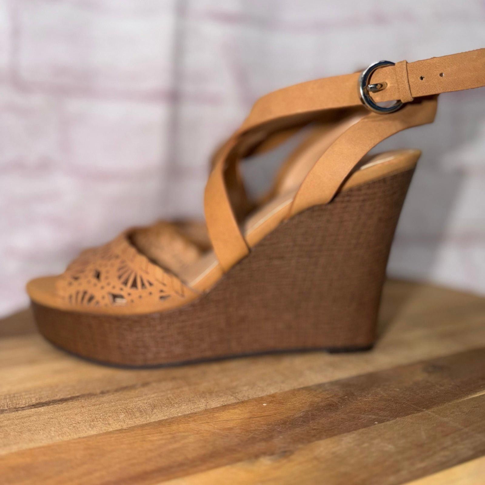 Other Indigo Rd Size 6.5 Tan Strappy Platform Sandals Size US 6.5 / IT 36.5 - 5 Thumbnail