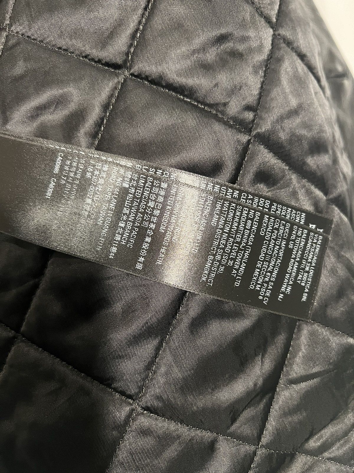 Balenciaga Balenciaga oversized trucker jacket. M. $5000 Size US M / EU 48-50 / 2 - 8 Thumbnail