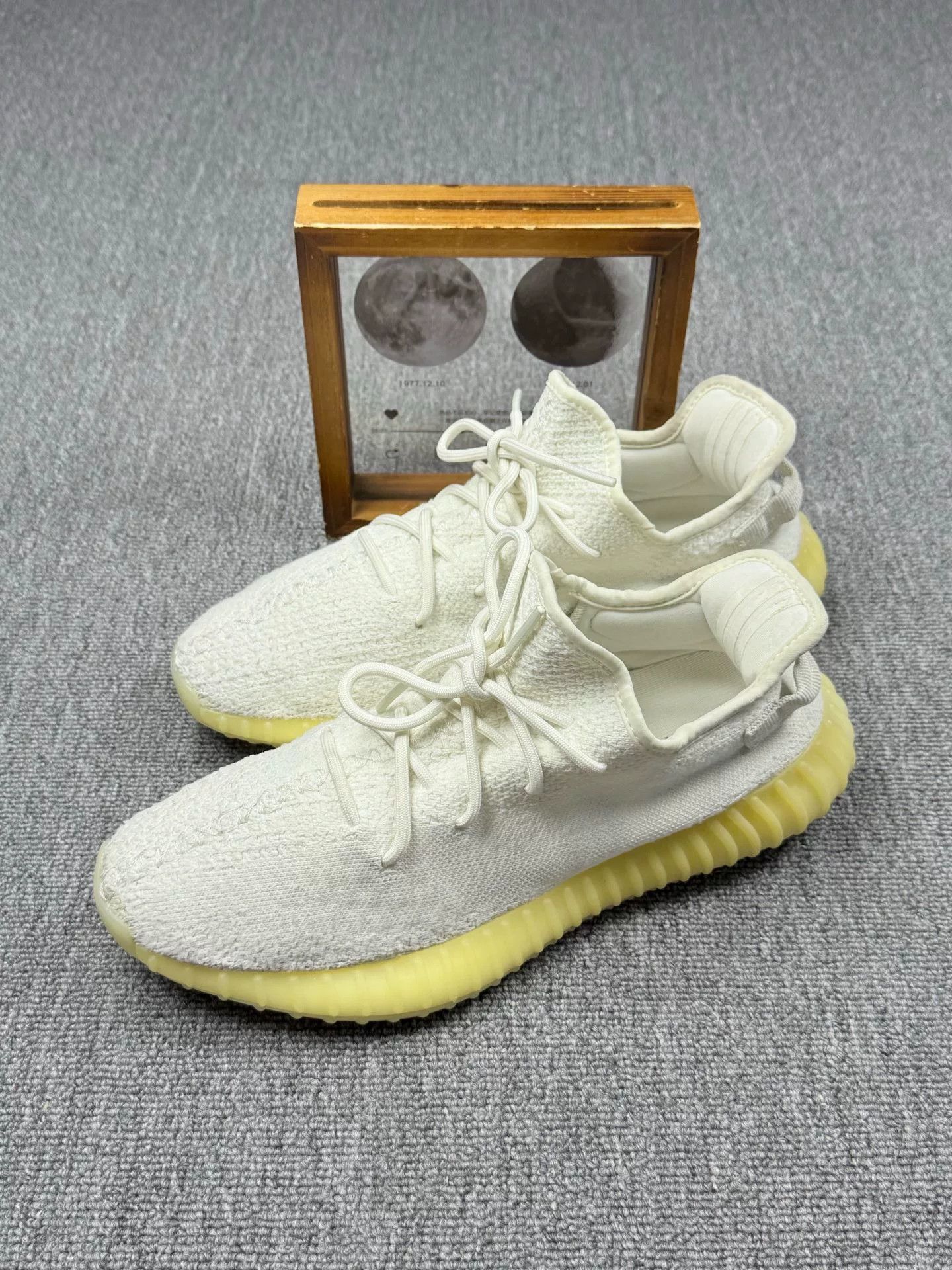 Adidas Adidas YEEZY350 White Lowtop Sneakers 11 Men Size US 11 / EU 44 - 1 Thumbnail