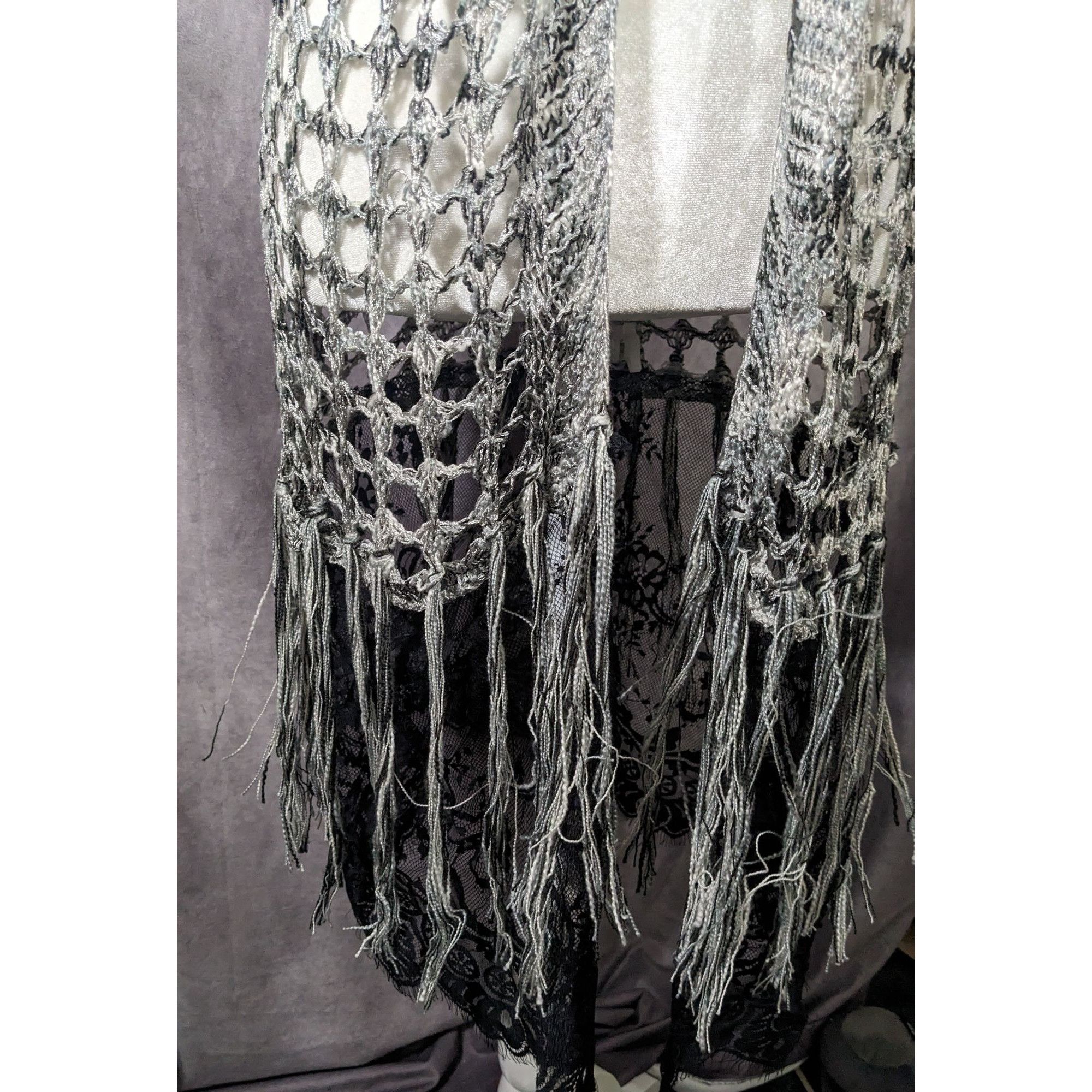 Other And'Or Knit Crochet Fringe Vest With Lace Details Size S/M Size S / US 4 / IT 40 - 9 Thumbnail