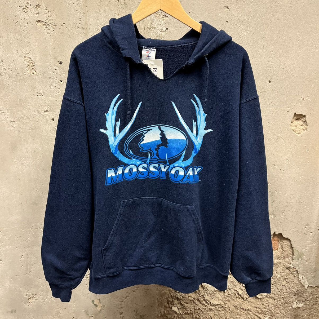 Mossy Oaks Mossy Oak Vintage Y2K Navy Blue Hunting Deer Hoodie Size US L / EU 52-54 / 3 - 1 Thumbnail