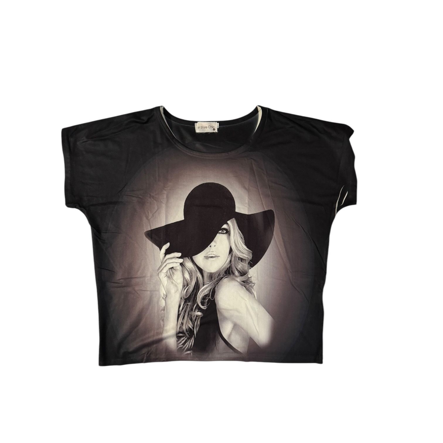 Other In Style Chic Women’s Model with Floppy Hat Shirt – Medium Size M / US 6-8 / IT 42-44 - 1 Thumbnail
