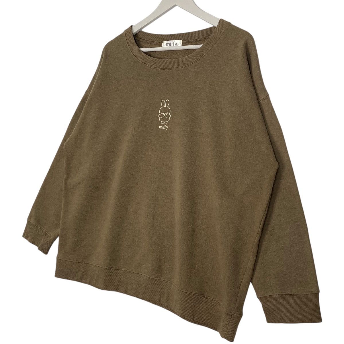 Vintage Vintage Miffy A Young Rabbit Crewneck Sweatshirt Brown SizeL Size US L / EU 52-54 / 3 - 2 Thumbnail