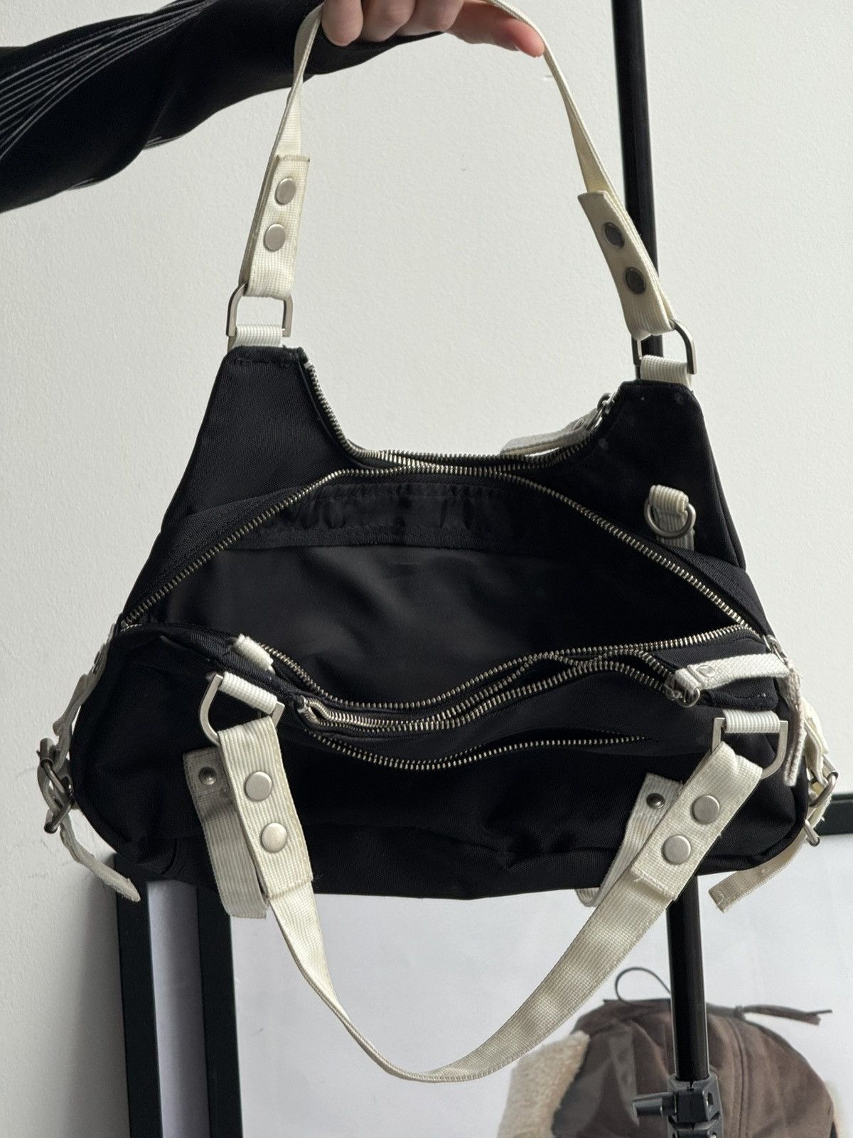 George Gina & Lucy Very Rare George Gina & lucy Y2k Alyx Bag Crossbody Handbag Size ONE SIZE - 6 Thumbnail