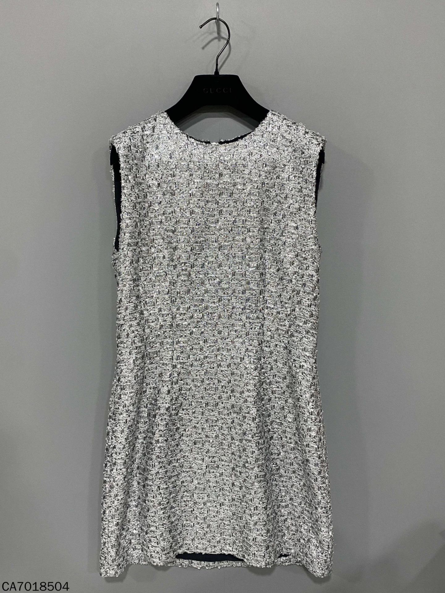 Gucci Gucci silver iridescent snagged dress 42 Size M / US 6-8 / IT 42-44 - 1 Thumbnail