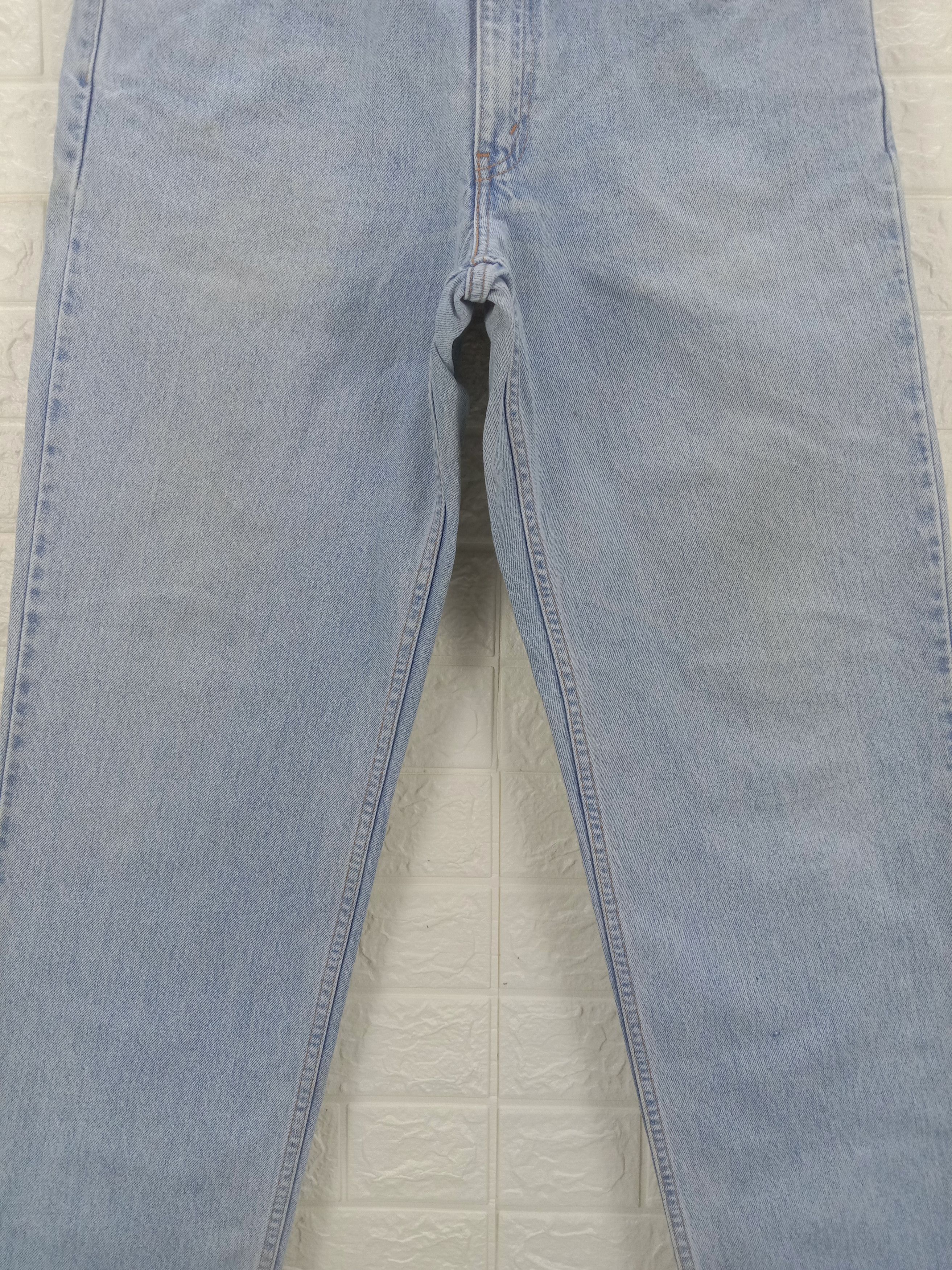 Levi's Vintage 90s Levi's 550 Jeans Relaxed Fit Light Wash Denim Size US 33 - 3 Thumbnail