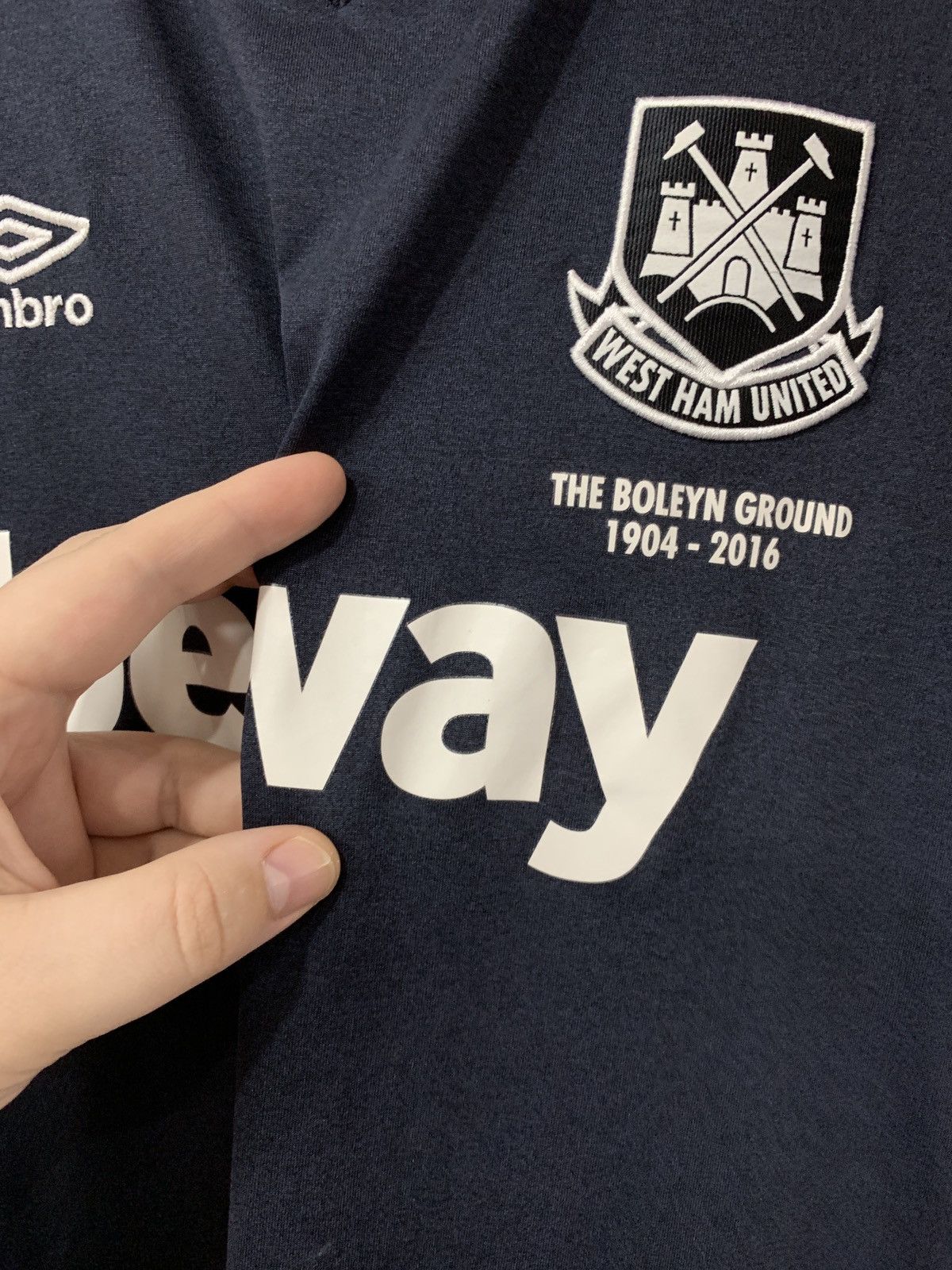 Umbro West Ham United 2016 Football Shirt Umbro Soccer Jersey XXL Size US XXL / EU 58 / 5 - 9 Thumbnail