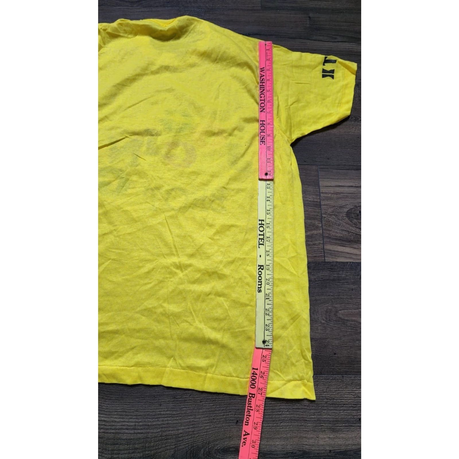Vintage VINTAGE Screen Stars T-Shirt Jogging Brot Bread Solid Crew Neck Short Sleeve XL Yellow 80s Mens Short-Sleeve Tee Size US XL / EU 56 / 4 - 3 Thumbnail