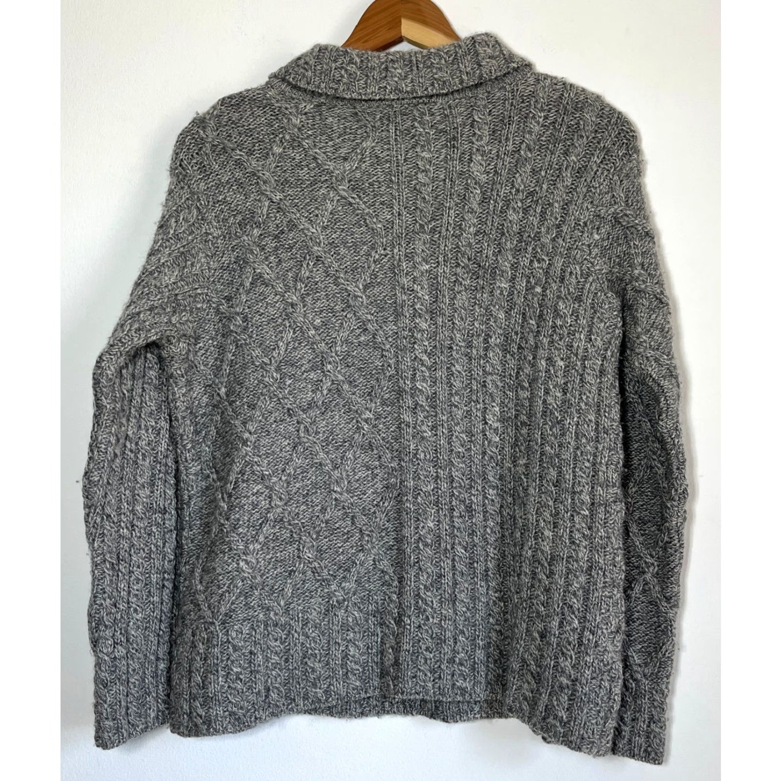 Vintage Carraig Donn Women’s Merino Wool Cardigan Sweater Gray M Knit Cardigan Vintage / Classic Women Mens Girls Boys Size M / US 6-8 / IT 42-44 - 2 Thumbnail