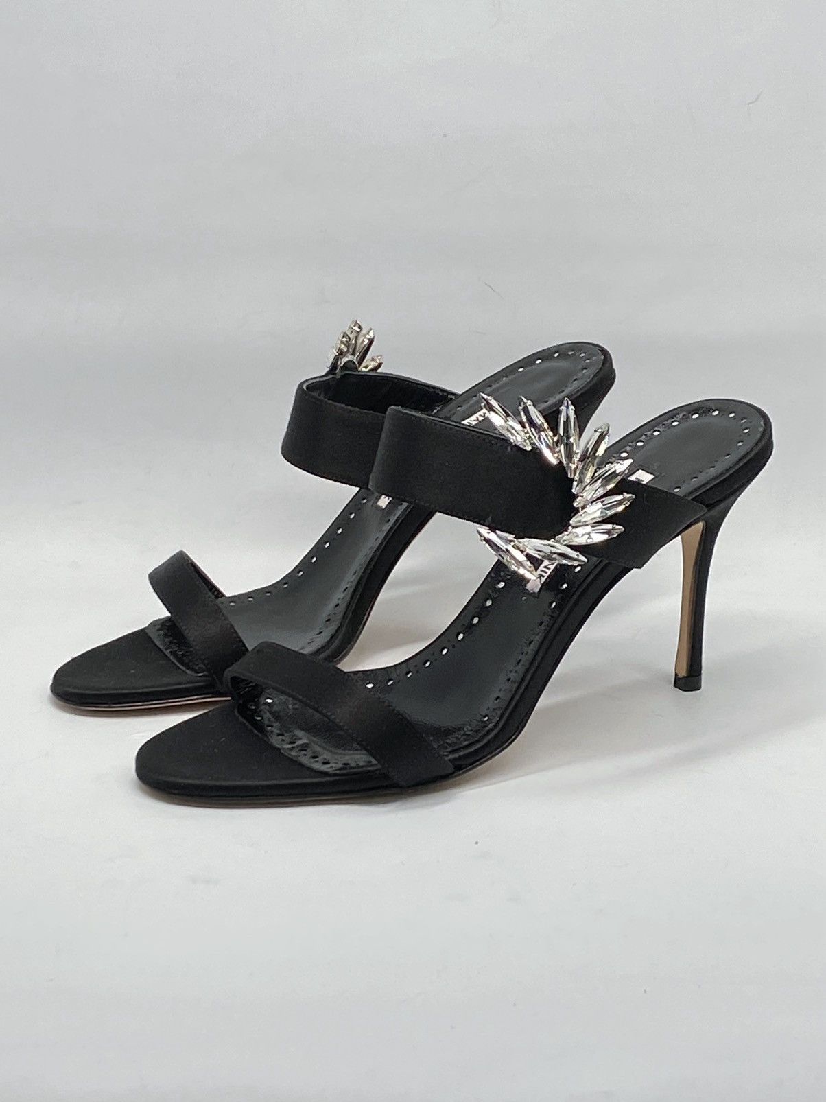 Manolo Blahnik Manolo Blahnik Crystal-Embellished Satin Sandals size 39 Size US 9 / IT 39 - 6 Thumbnail