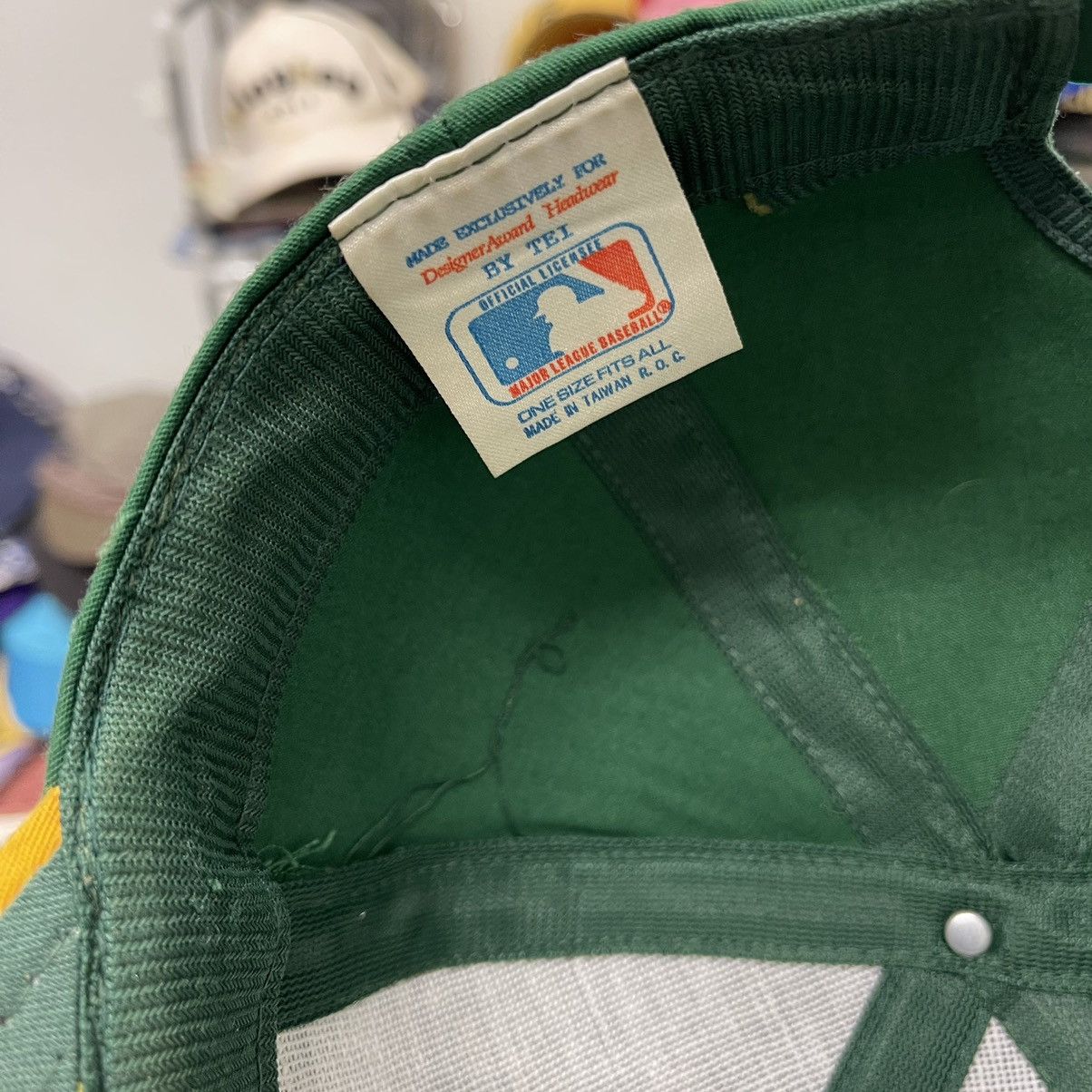 MLB 🔥NEED SOLD ASAP🔥vintage Oakland athletic snapback hat Size ONE SIZE - 8 Thumbnail