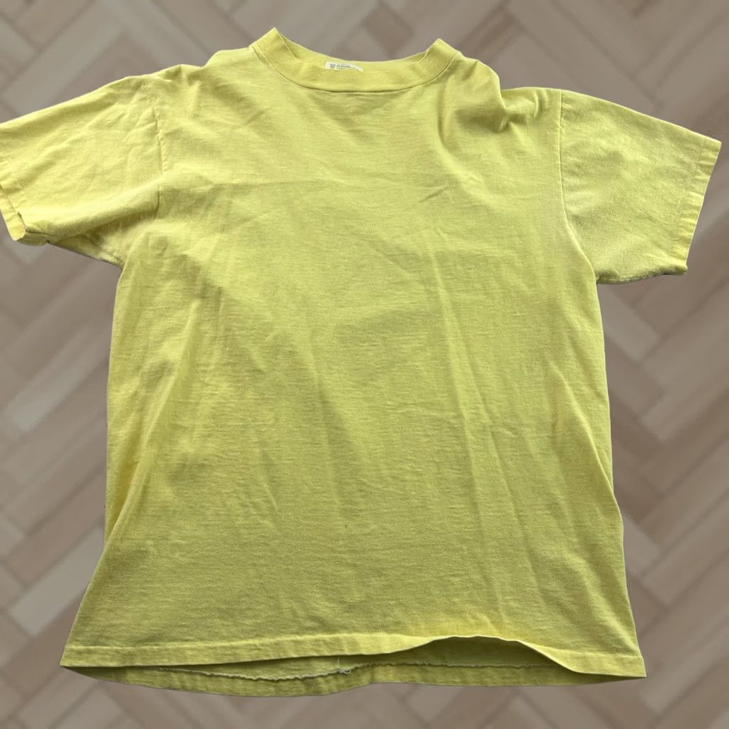 Hanes VINTAGE Hanes Cinder Lake 25 Miler Short Sleeve T Shirt Mens Large Yellow Shirts Mens L Yellow Hanes T-Shirt Vintage Hanes Shirt Size US L / EU 52-54 / 3 - 1 Thumbnail