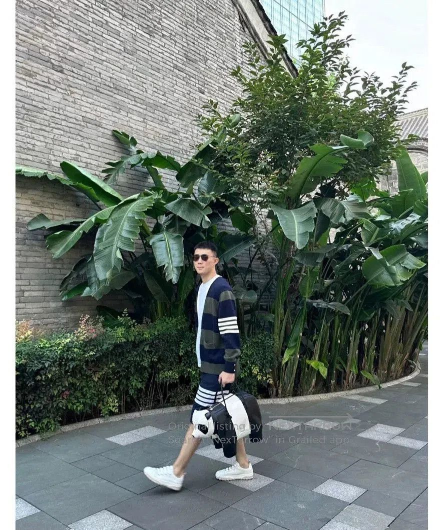 Thom Browne Thom Browne Oversized Cardigan Women. Size M / US 6-8 / IT 42-44 - 7 Thumbnail