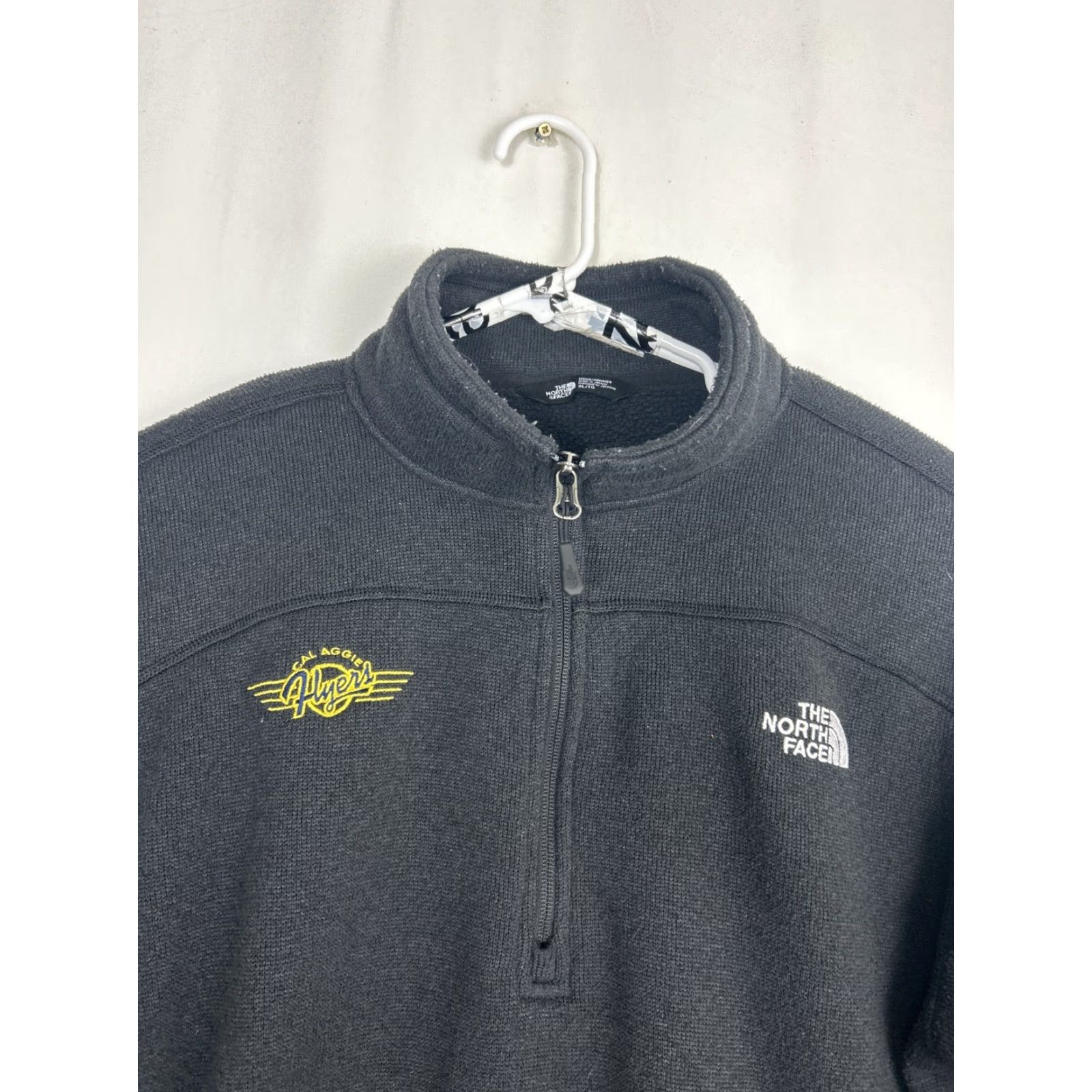 The North Face The North Face Mens XL 1/4 Zip Pullover Black Polyester Cal Aggies Flyers Sweatshirt Embroidered Size US XL / EU 56 / 4 - 3 Thumbnail