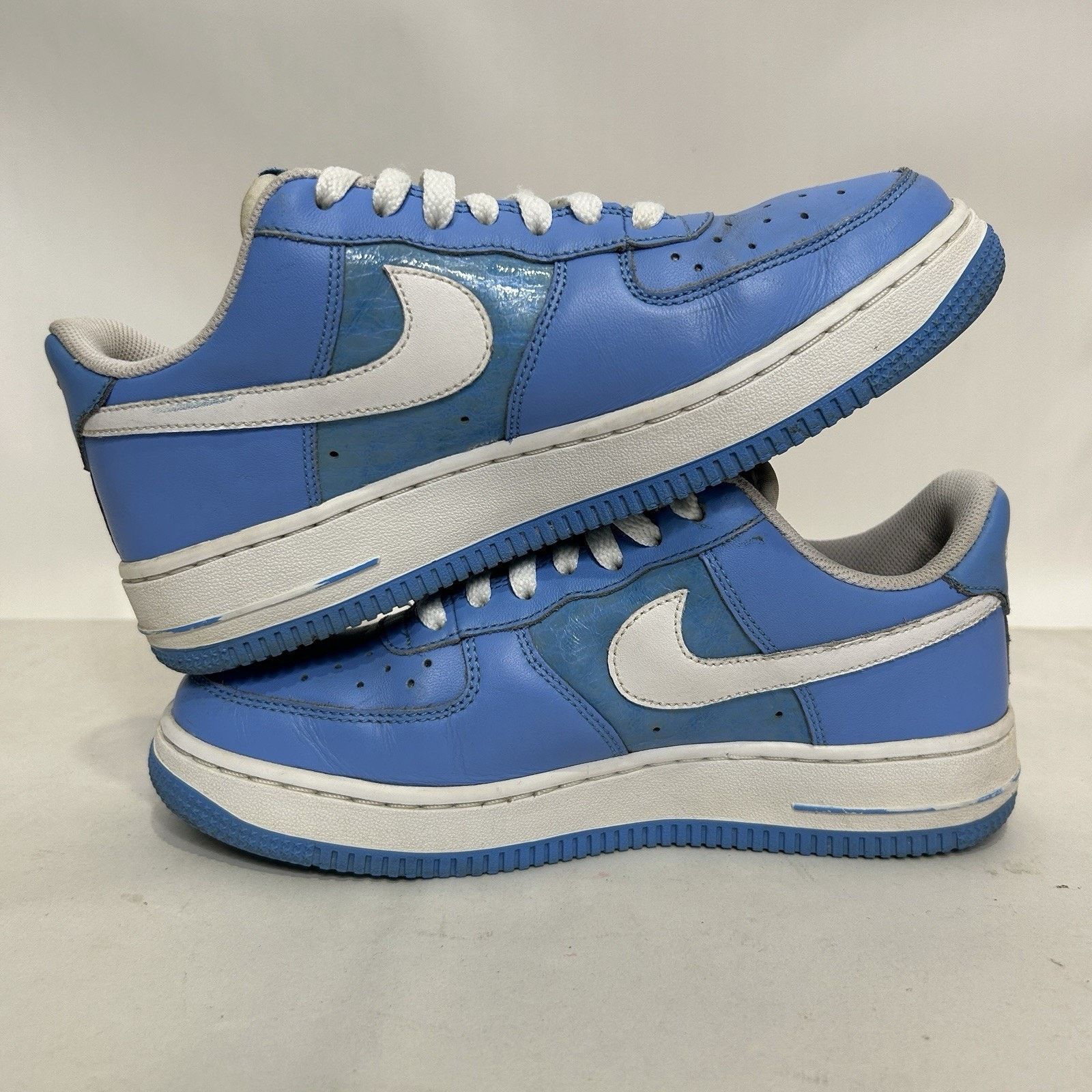 Nike Nike Air Force 1 ‘07 WMNS “University Blue White” Size US 7 / IT 37 - 3 Thumbnail
