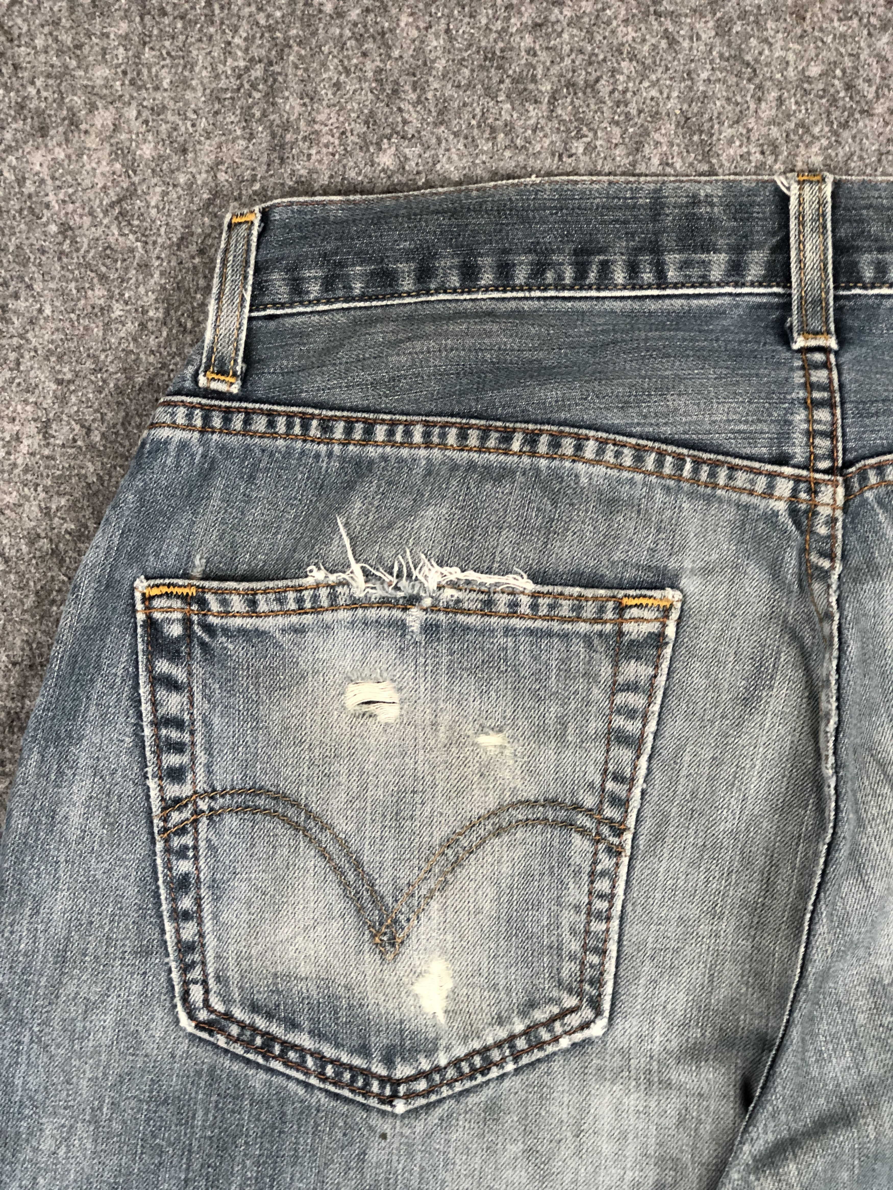 Levi's Distressed Vintage Levis 569 Faded Jeans DP2357 Size US 29 - 17 Thumbnail