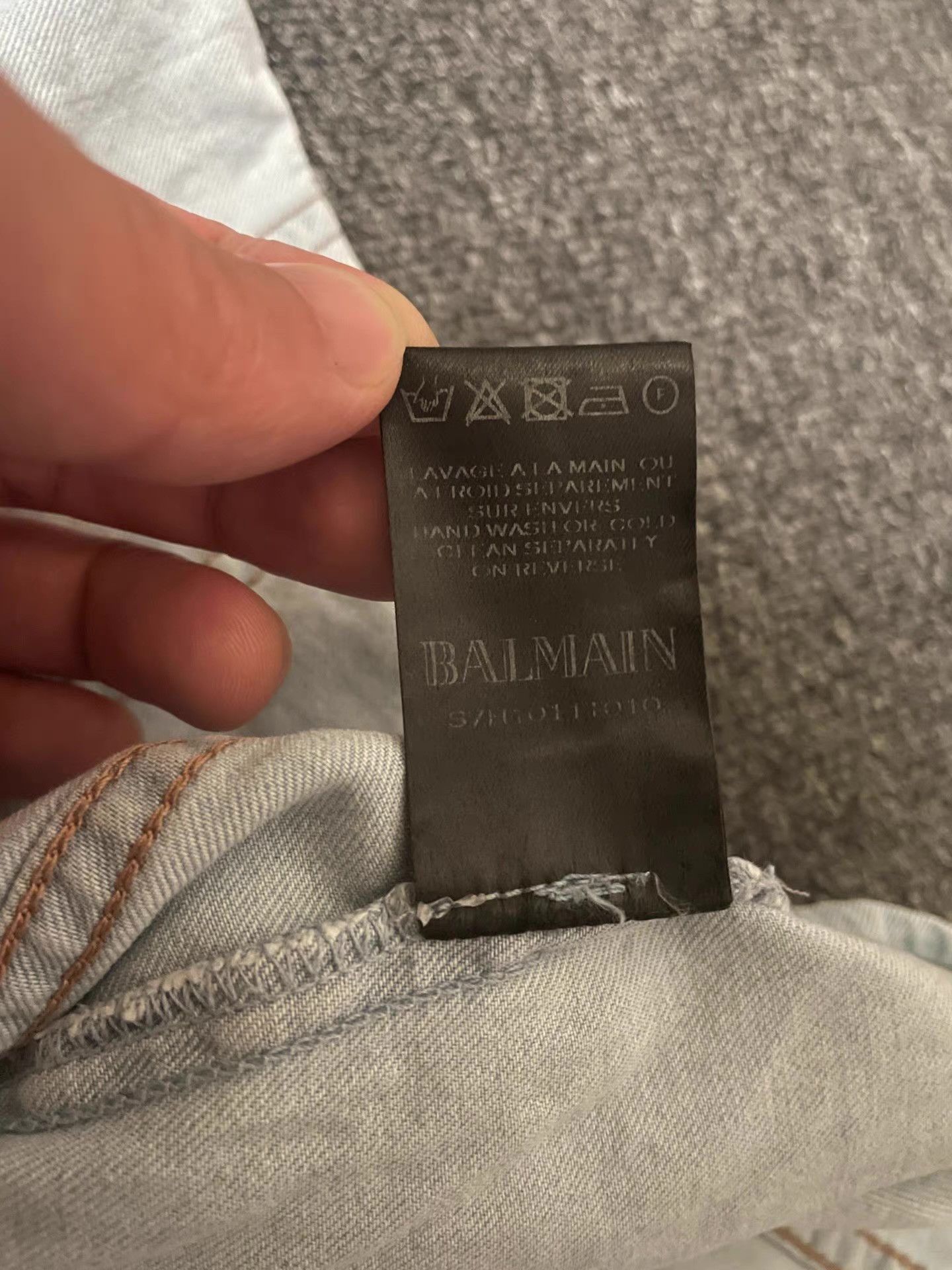 Balmain Balmain washed denim shirt Q4 Size US L / EU 52-54 / 3 - 7 Thumbnail