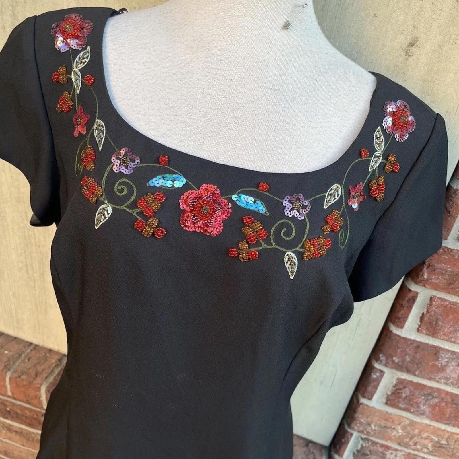 Other Vintage 1990s Red Rose Gothic Dress / Women’s medium Size L / US 10 / IT 46 - 5 Thumbnail