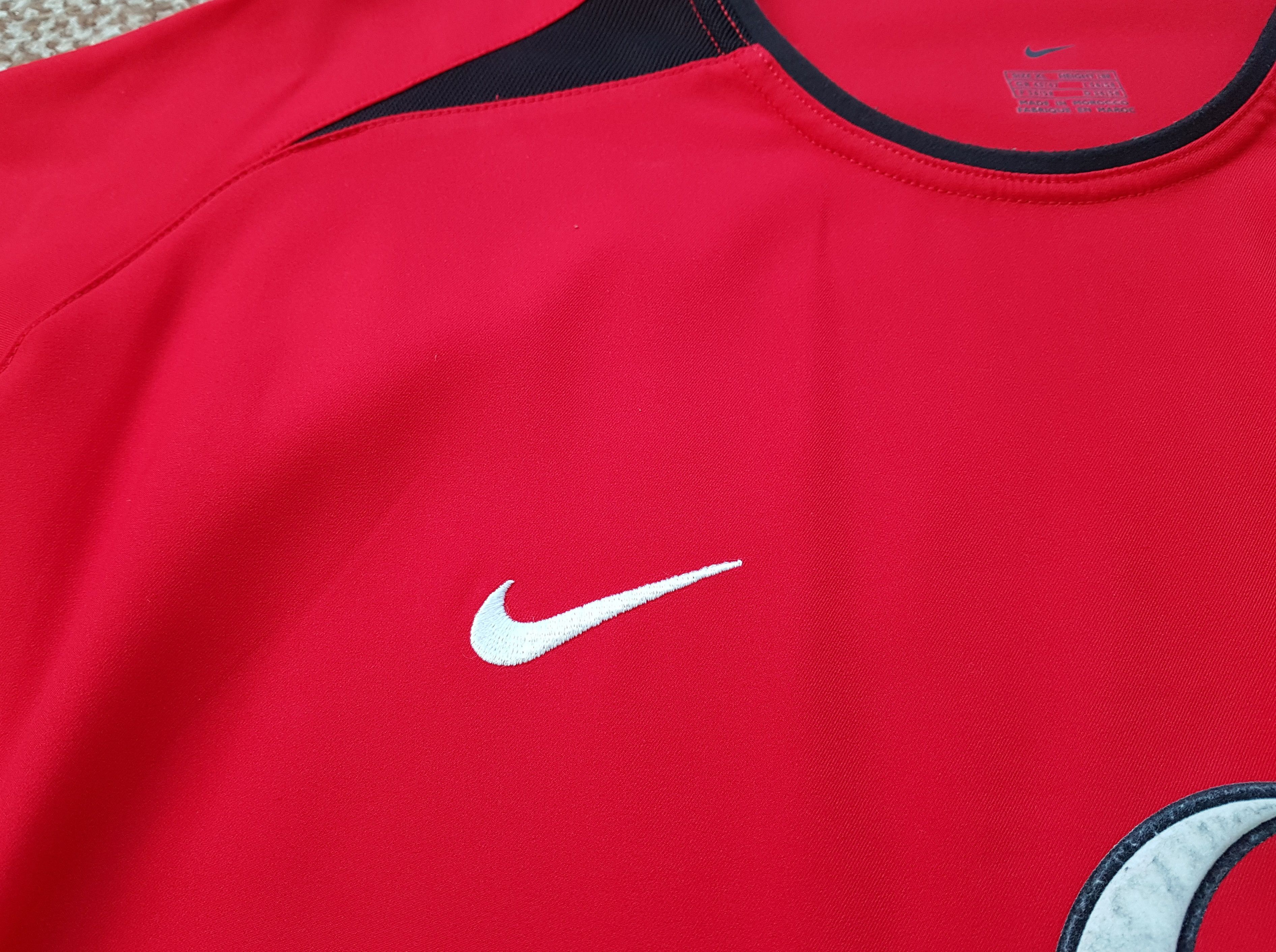 Nike MANCHESTER UNITED 2002 2004 NIKE HOME JERSEY SOCCER VODAFONE Size US XL / EU 56 / 4 - 8 Thumbnail
