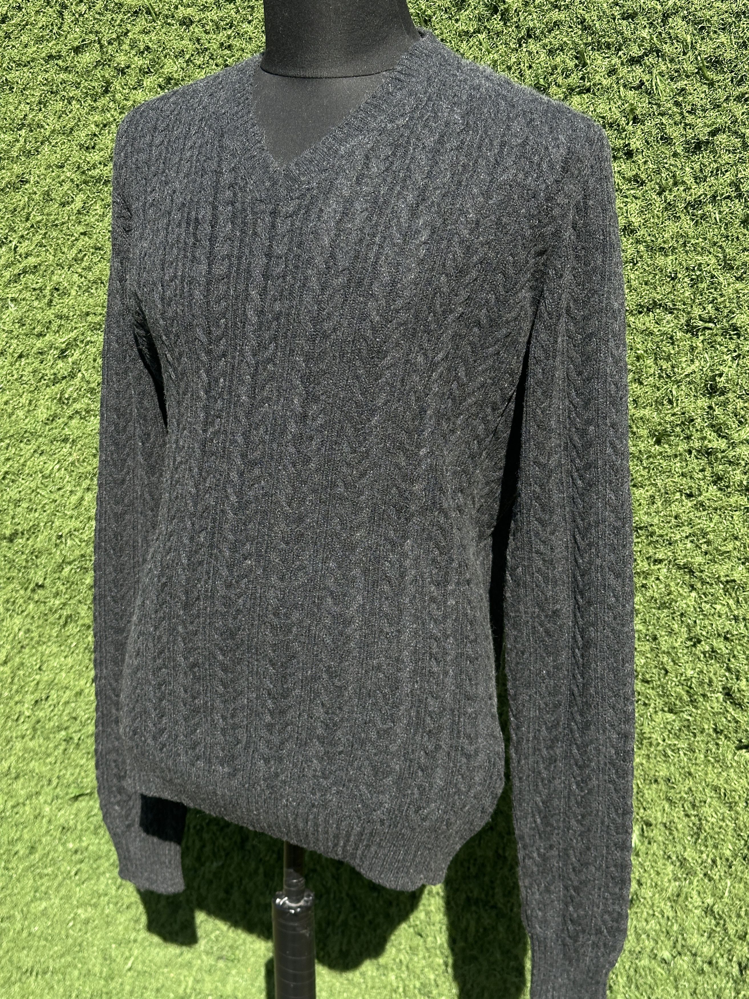 Prada Prada Wool Cashmere Knit V Neck Sweater Gray Size 52 IT Size US L / EU 52-54 / 3 - 10 Thumbnail
