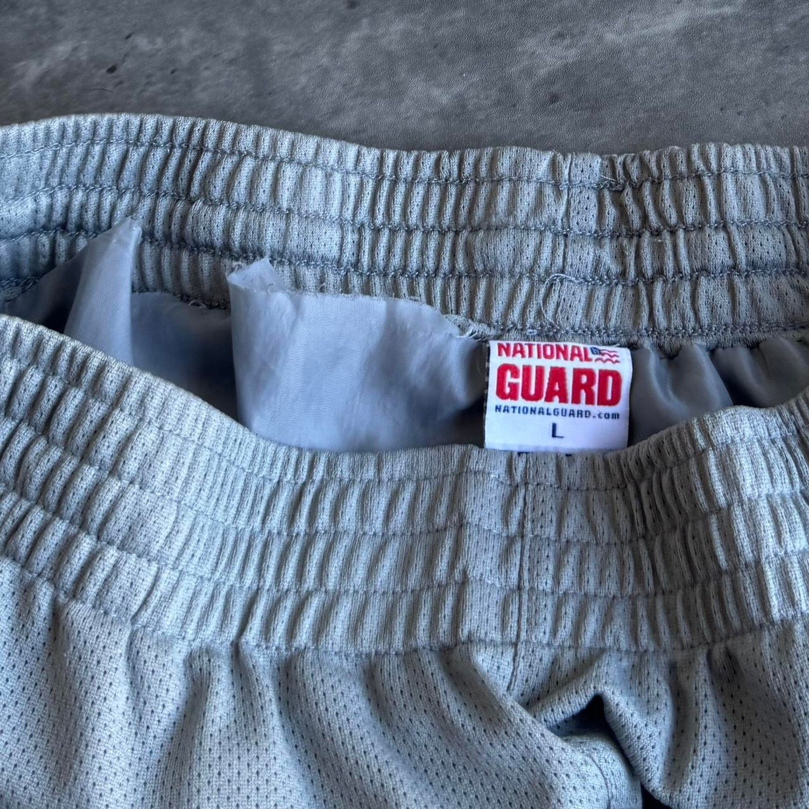 Vintage Vintage Y2K National Guard Baggy Grey Essential Sweatpants Size US 31 - 4 Thumbnail