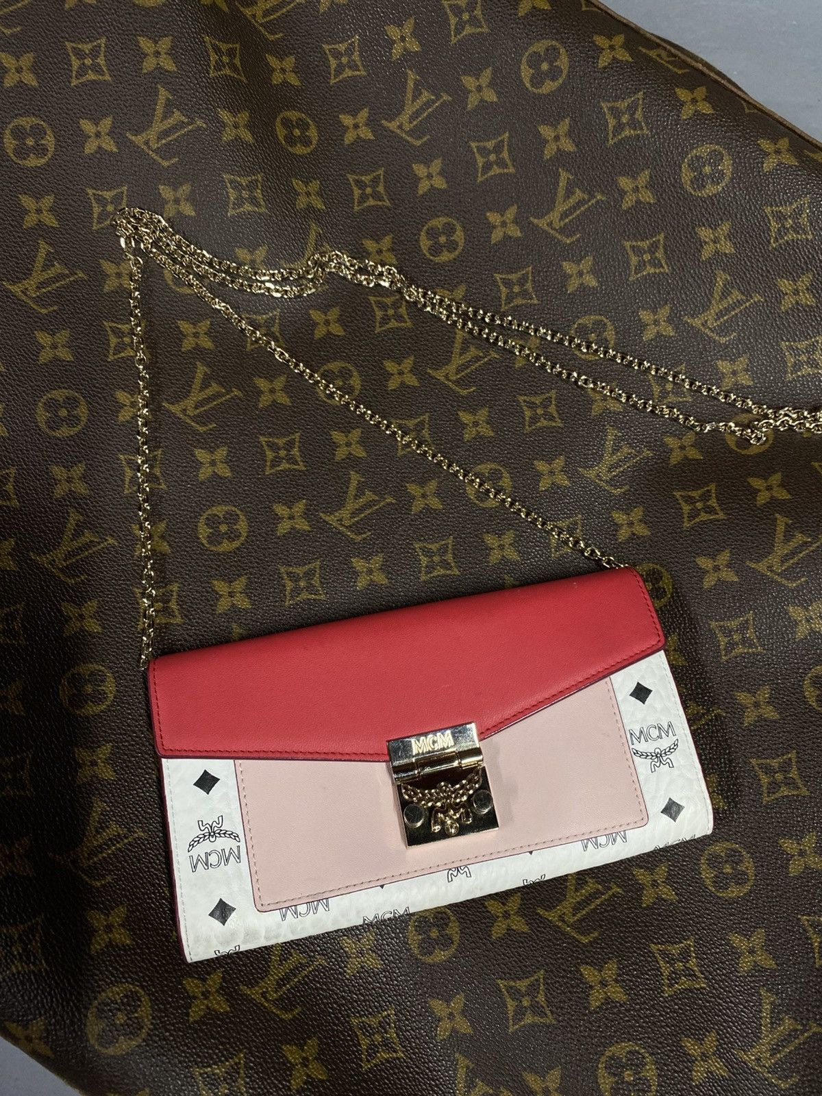 MCM White Leather Crossbody Chain Messenger Leather Bag, Women's