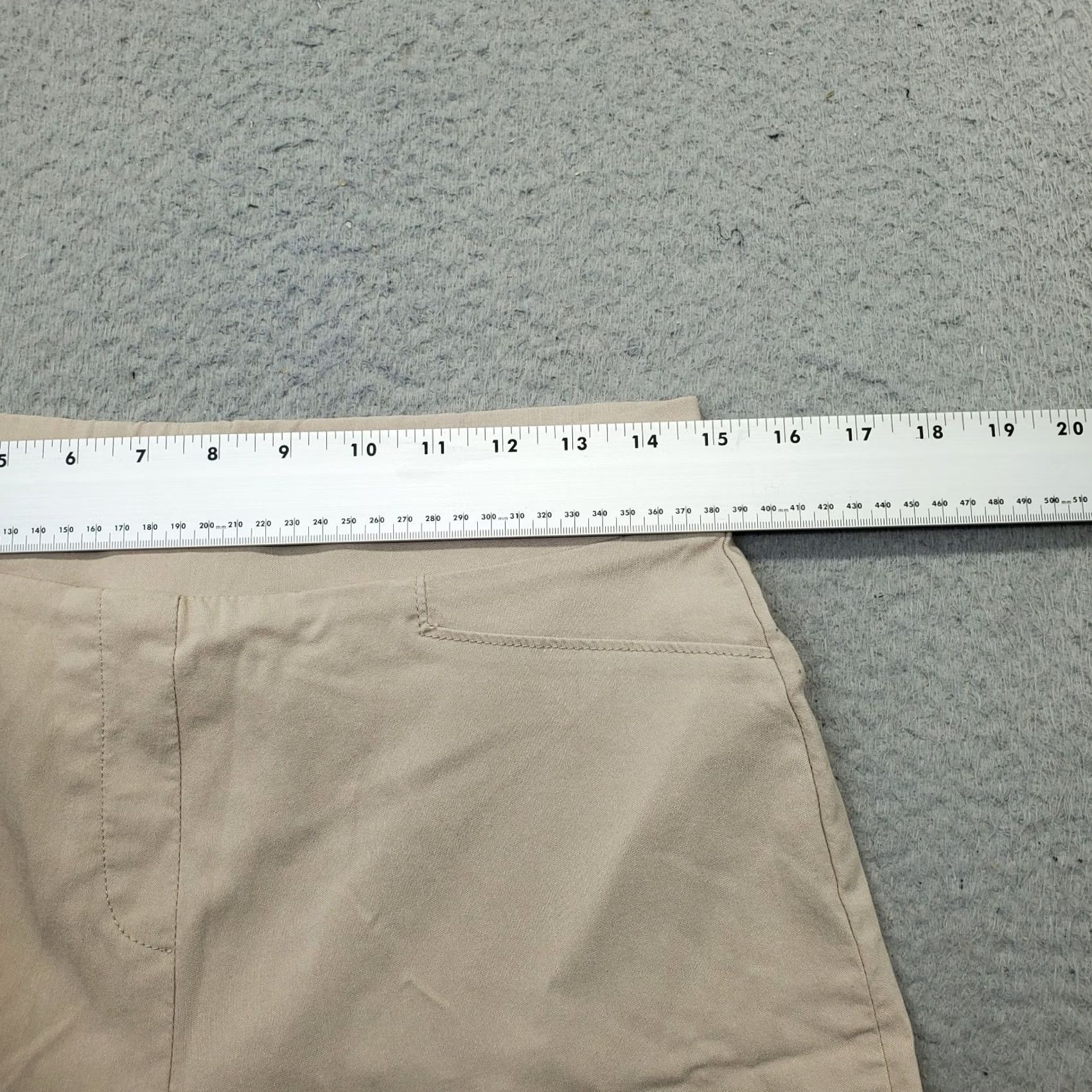 Calvin Klein Calvin Klein Chino Shorts Women M Tan Side Slit Flat Front Comfort Waist Pull On Size 32" / US 10 / IT 46 - 5 Thumbnail
