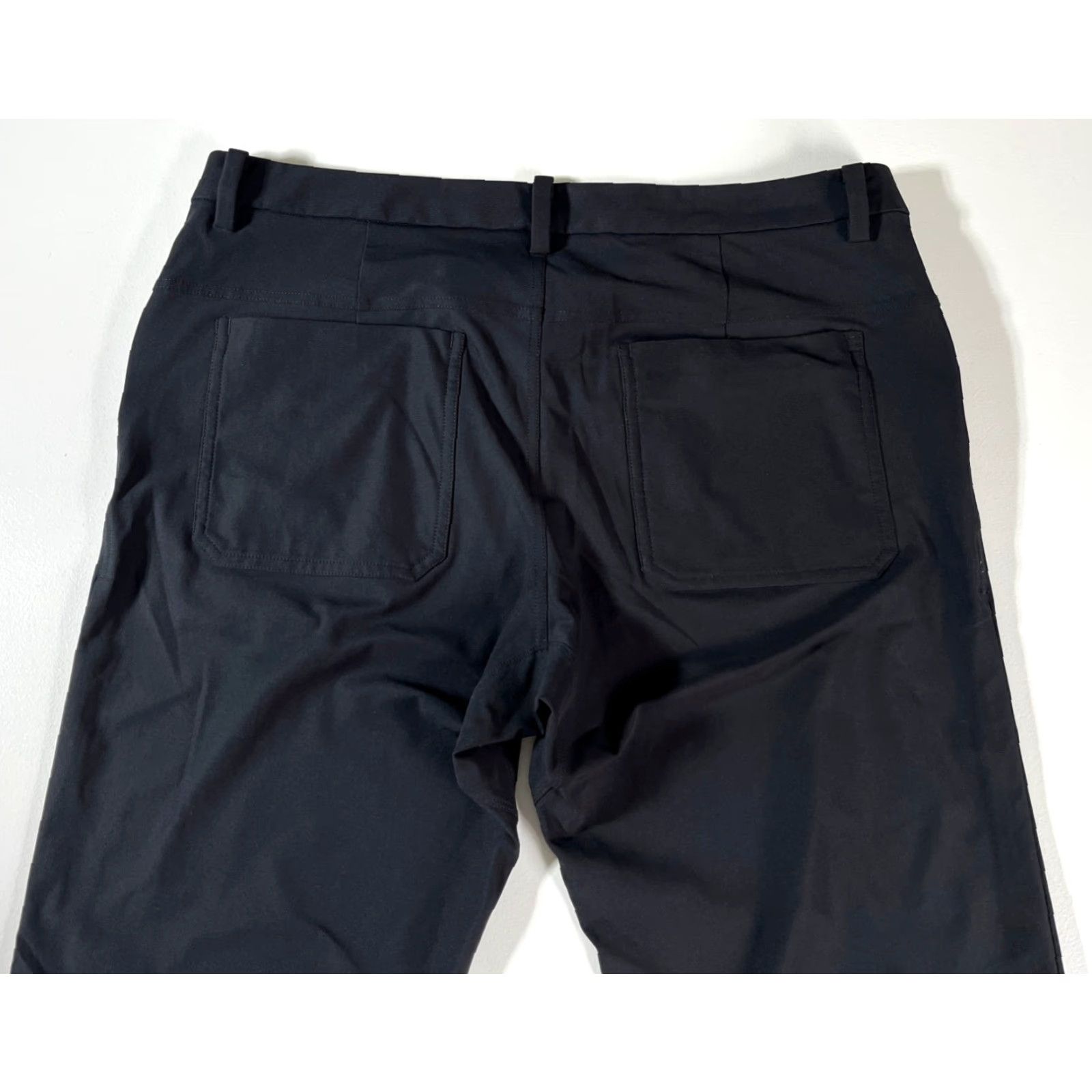Lululemon VINTAGE Lululemon Pants Men’s ABC Black 38x31 Chino City Preppy Stretch Pockets Waist 38 Straight Rise Mid 10-12 in Mens Size US 38 / EU 54 - 5 Thumbnail