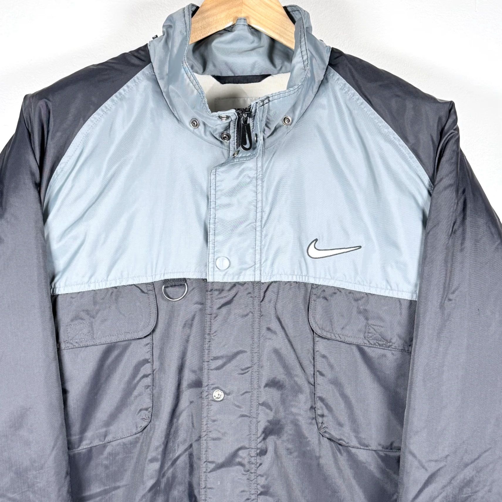 Nike VINTAGE Nike Puffer Jacket Gray Blue Spellout Logo Full Zip Coat Men 2XL 90s Logo Casual Travel Outdoors Mens Size US XXL / EU 58 / 5 - 4 Thumbnail